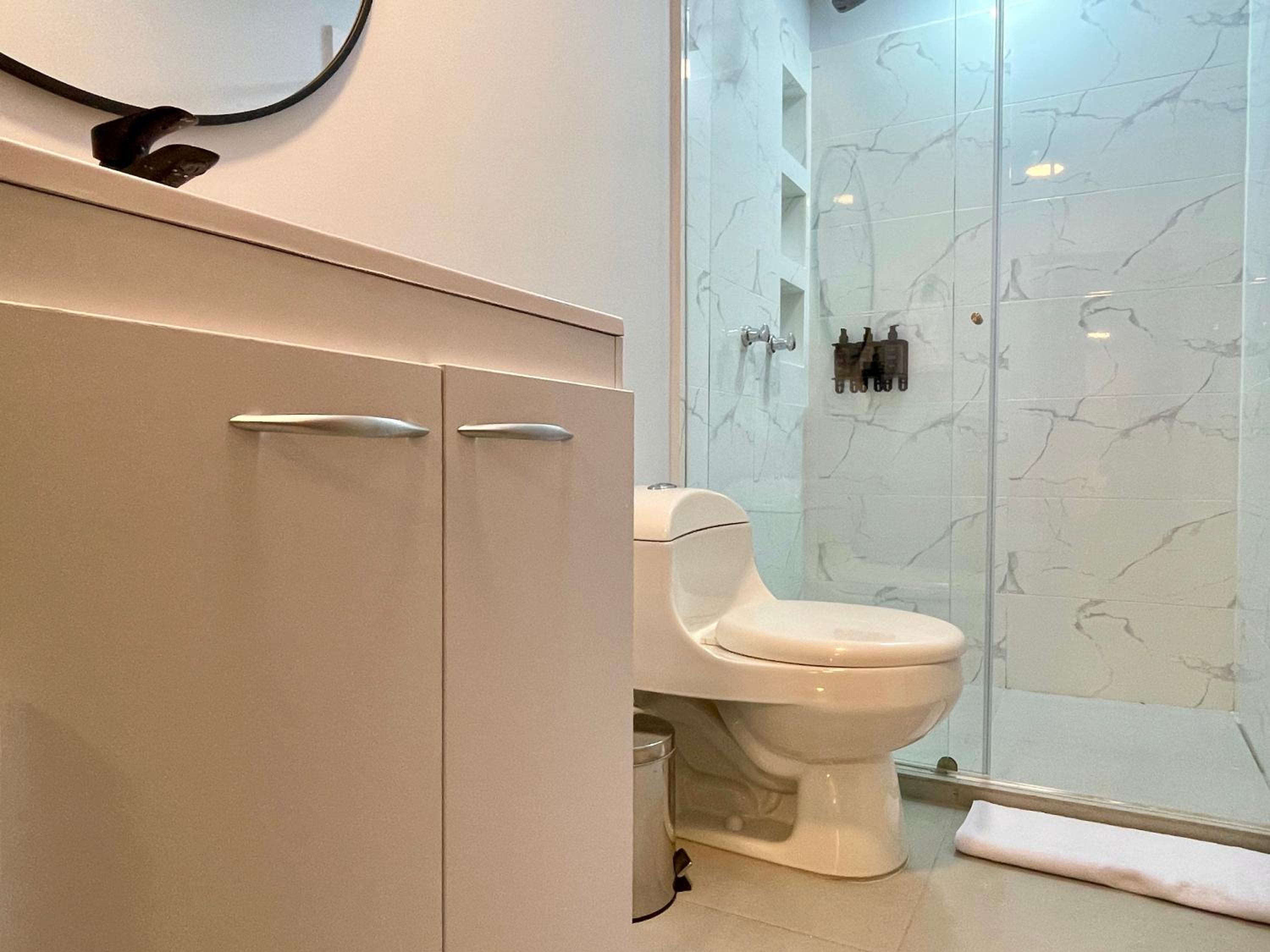 Apartments with Jacuzzi in El Poblado by Wynwood House