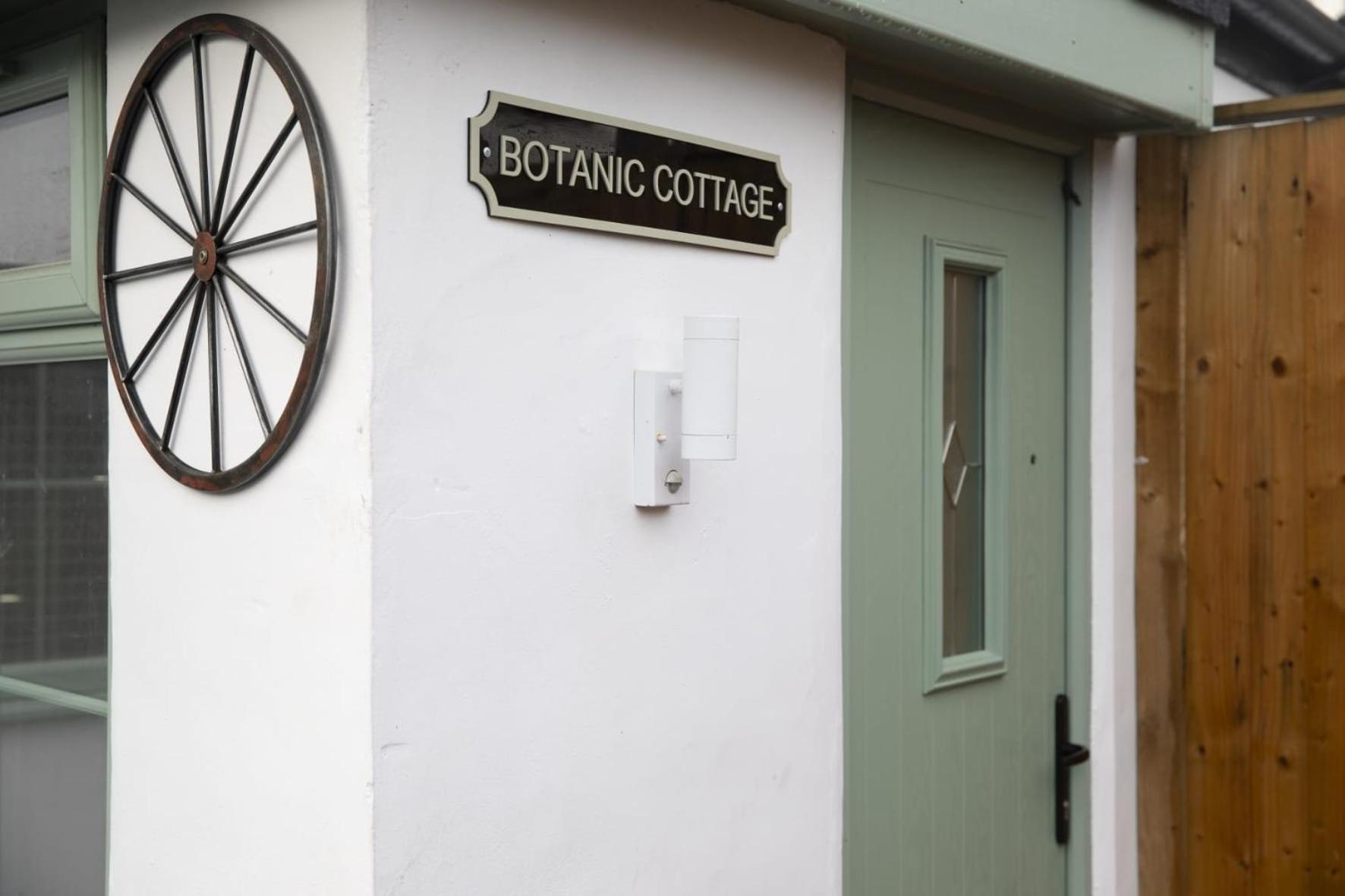 Botanic Cottages