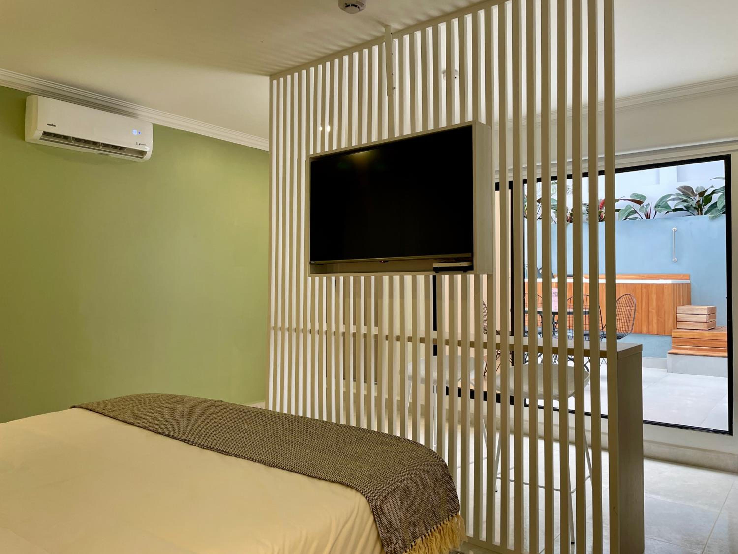 Apartments with Jacuzzi in El Poblado by Wynwood House