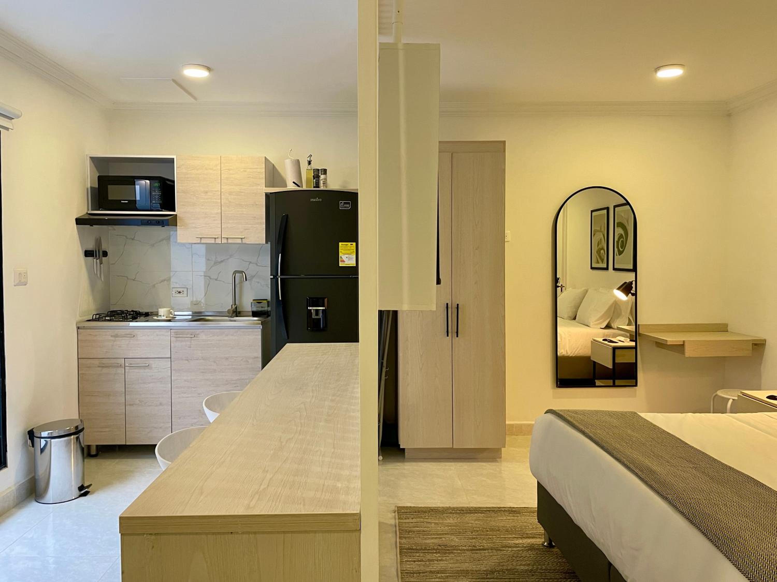 Apartments with Jacuzzi in El Poblado by Wynwood House