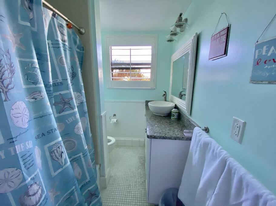 Gorgeous Beach view balcony with heated pool view 4