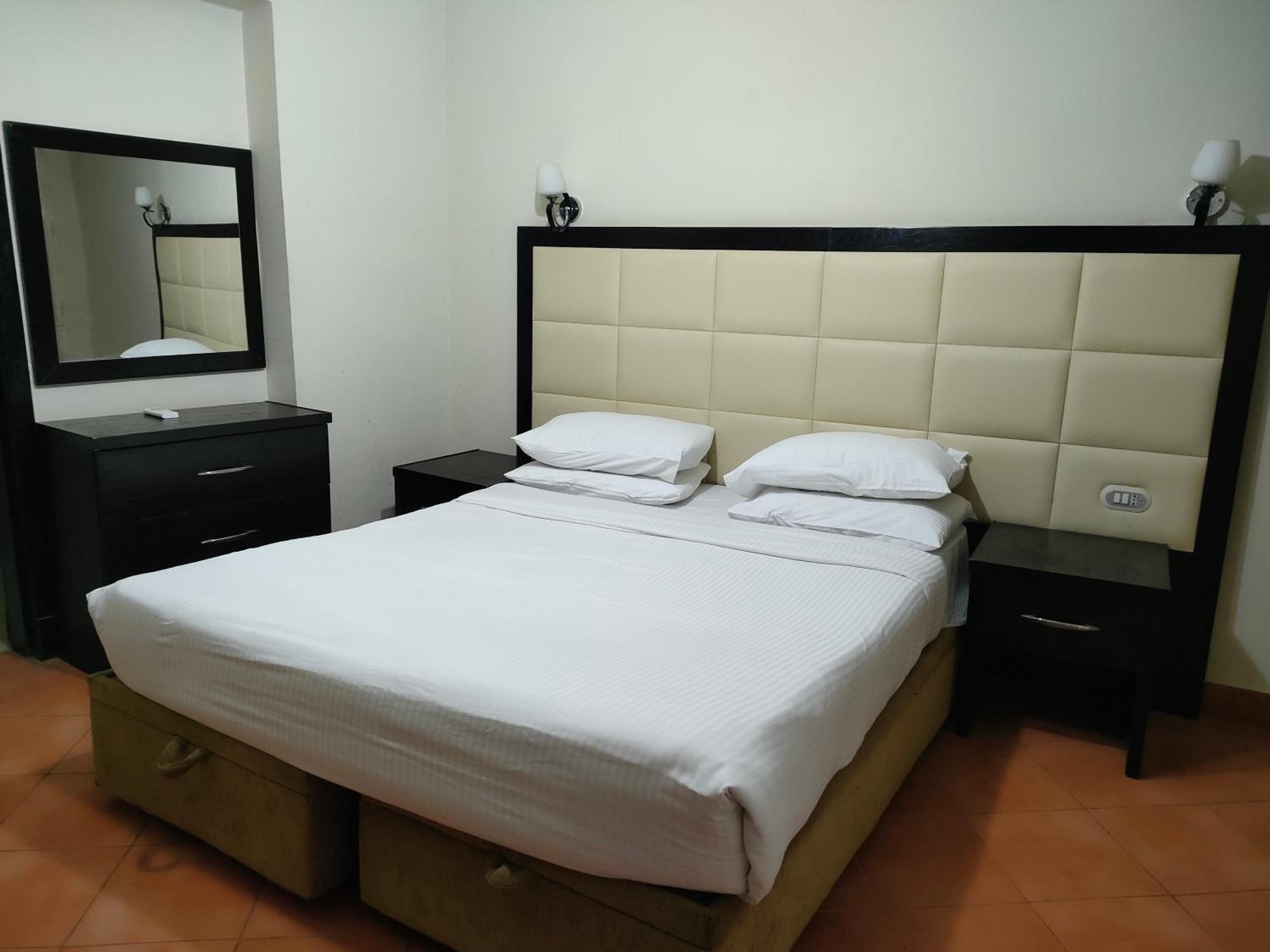 porto sokhna pyramids apartment families only