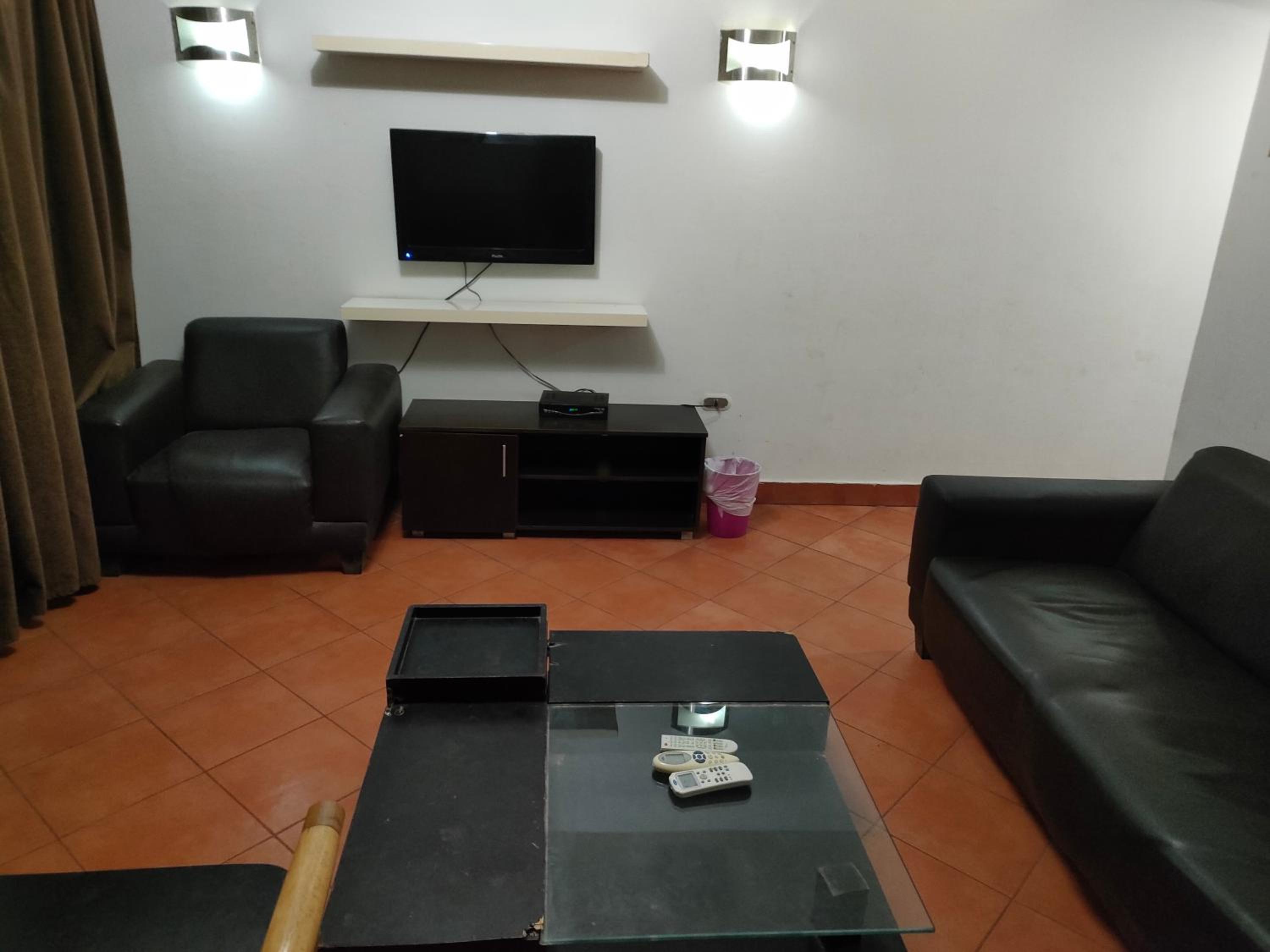 porto sokhna pyramids apartment families only