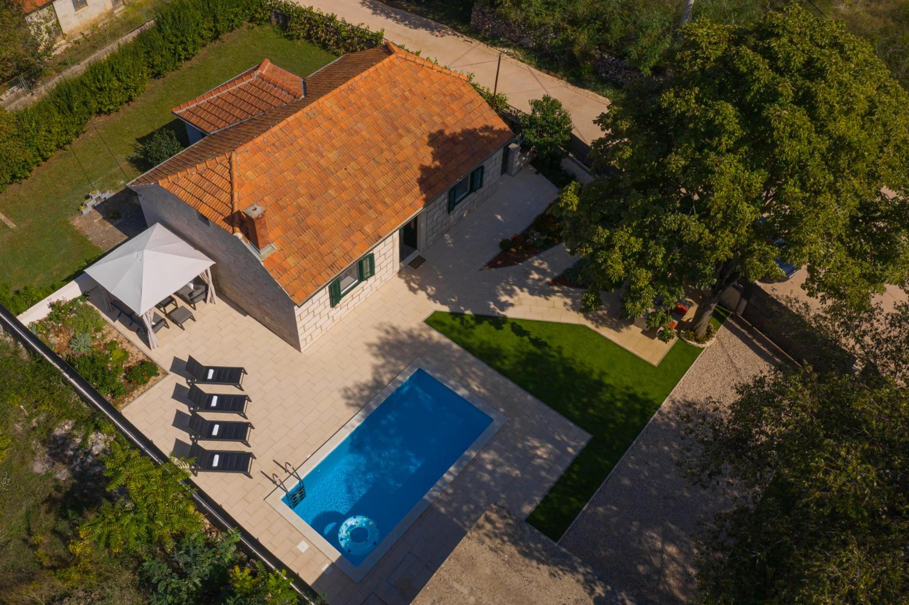 Experience VILLAGE LIFE - Jokini Dvori with private pool view 2