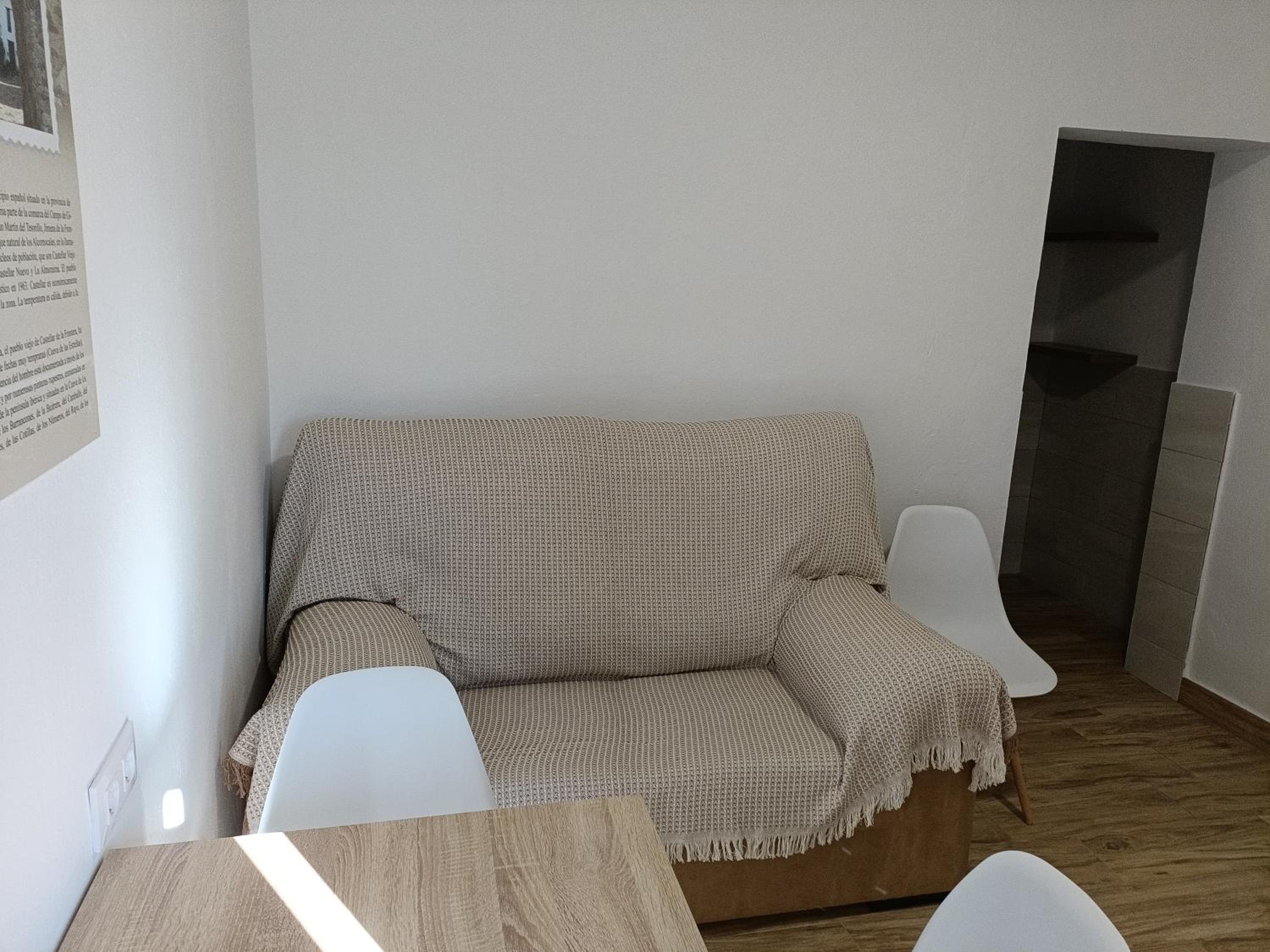 Photo 33