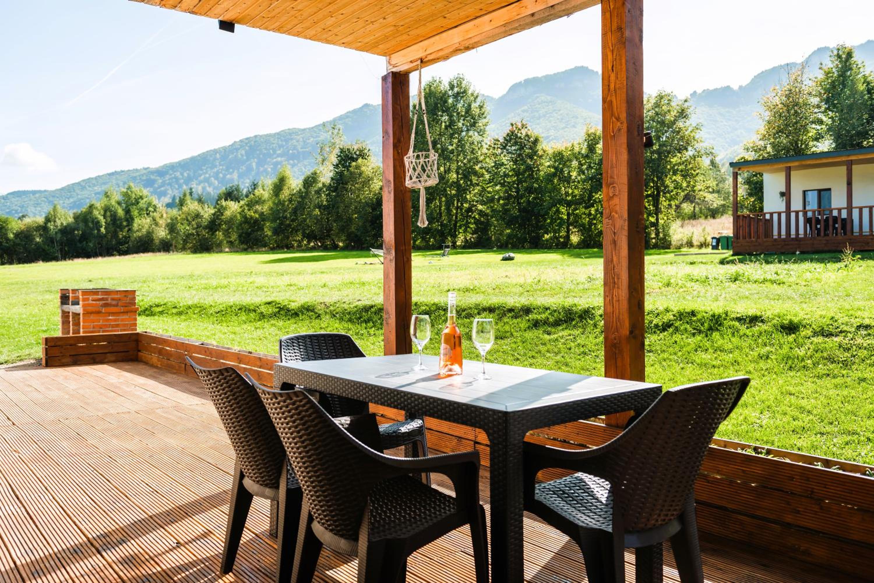 RAI Lodges Bran - Predelut view 3