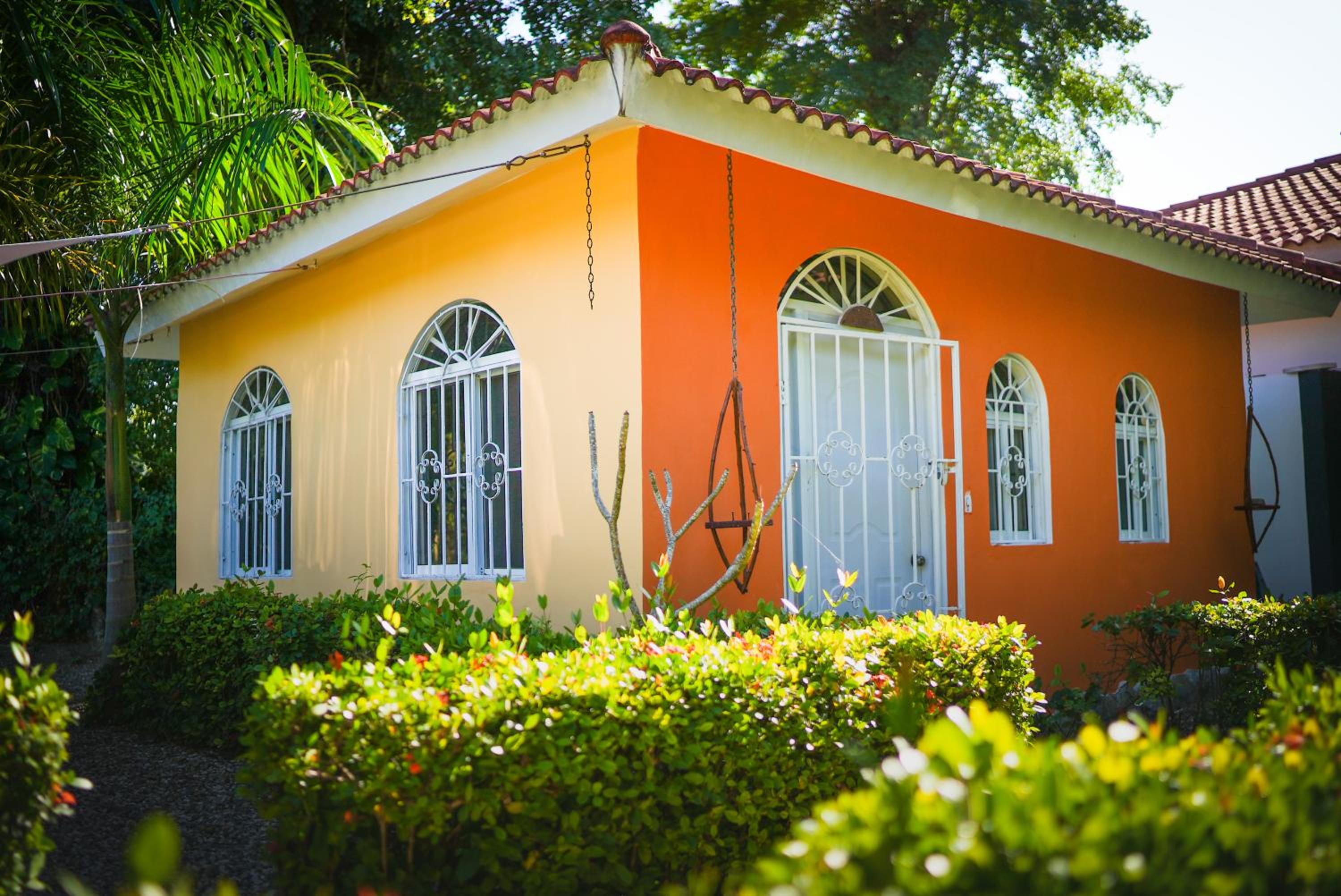 Casa Estrellas Mirabal