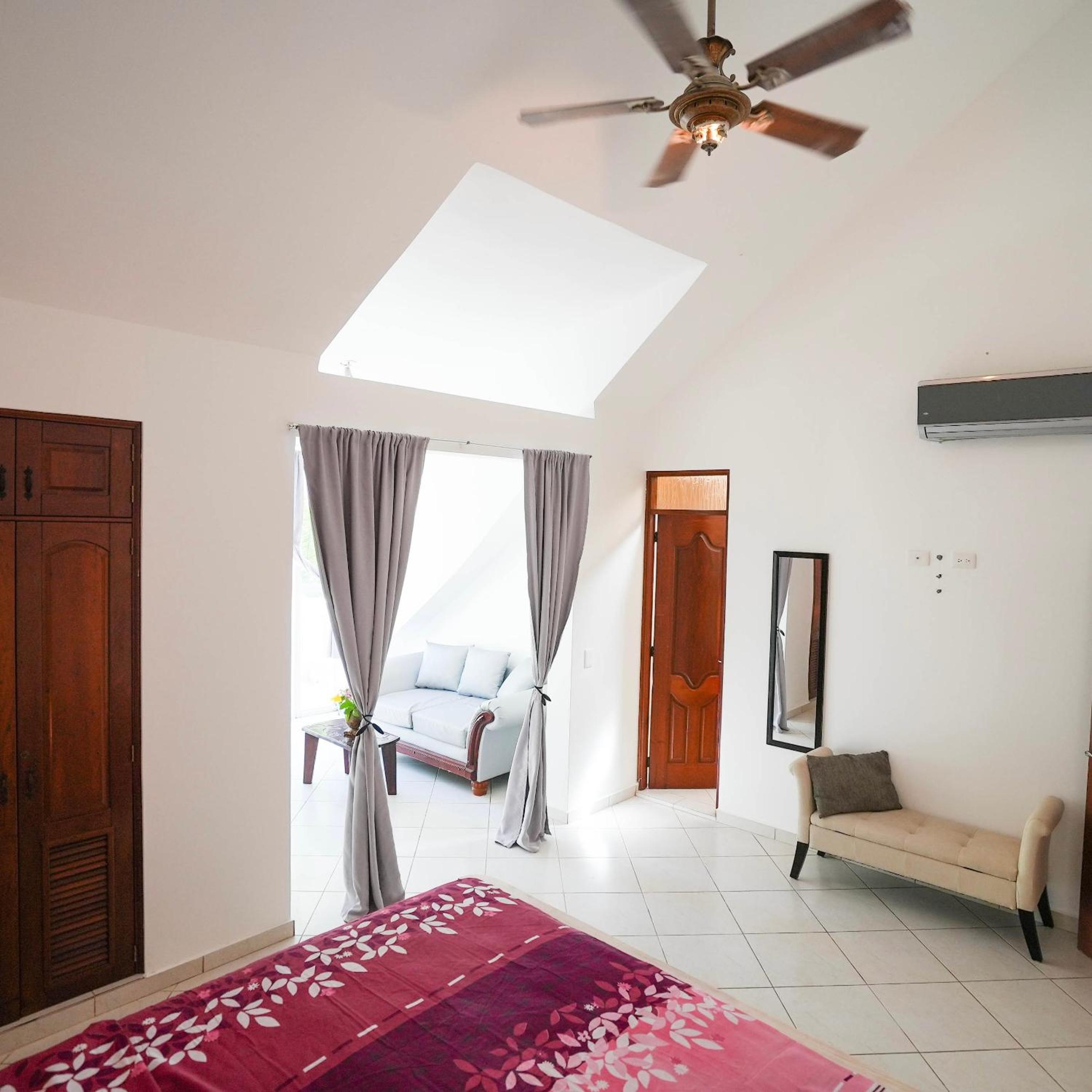 Casa Estrellas Mirabal