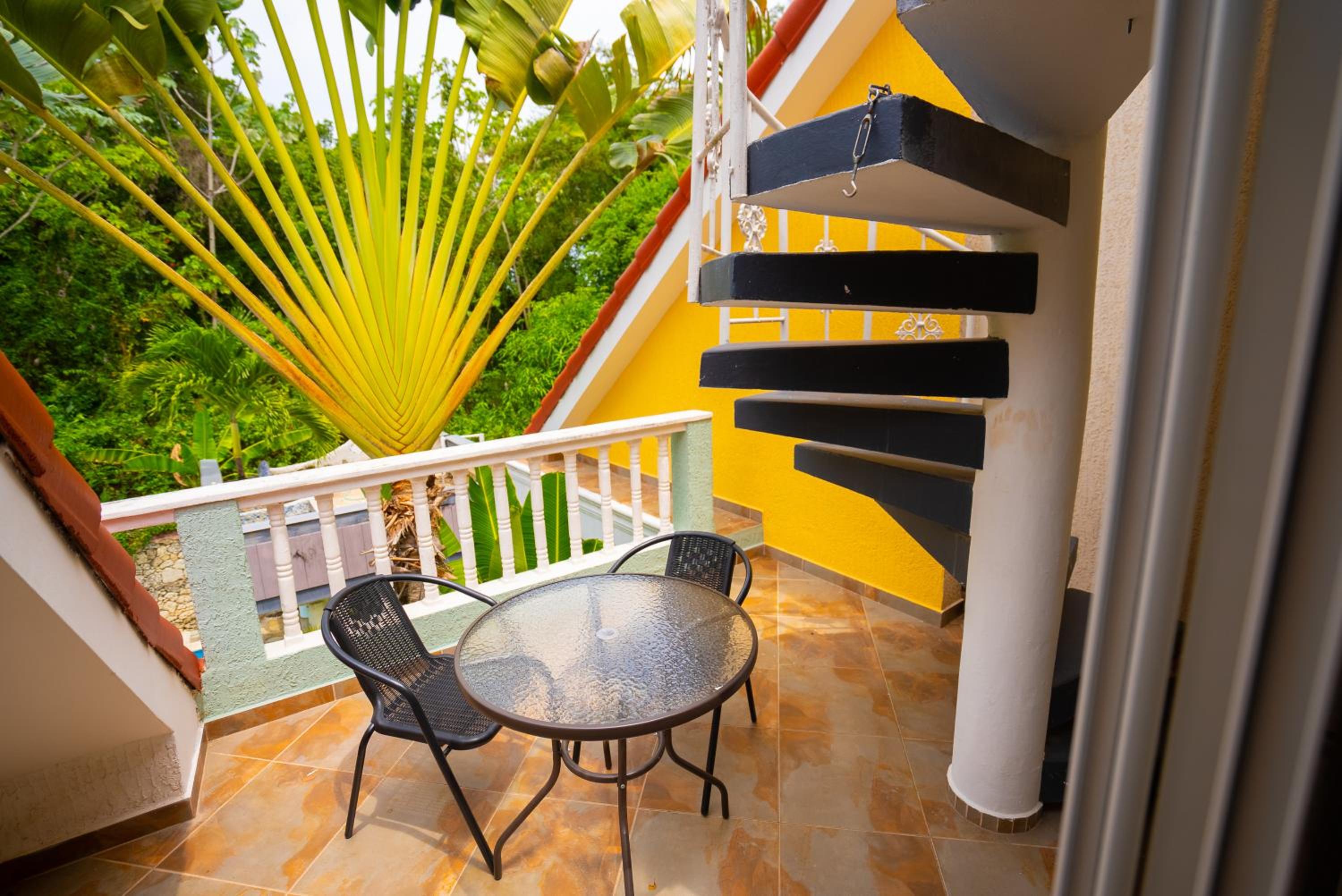 Casa Estrellas Mirabal