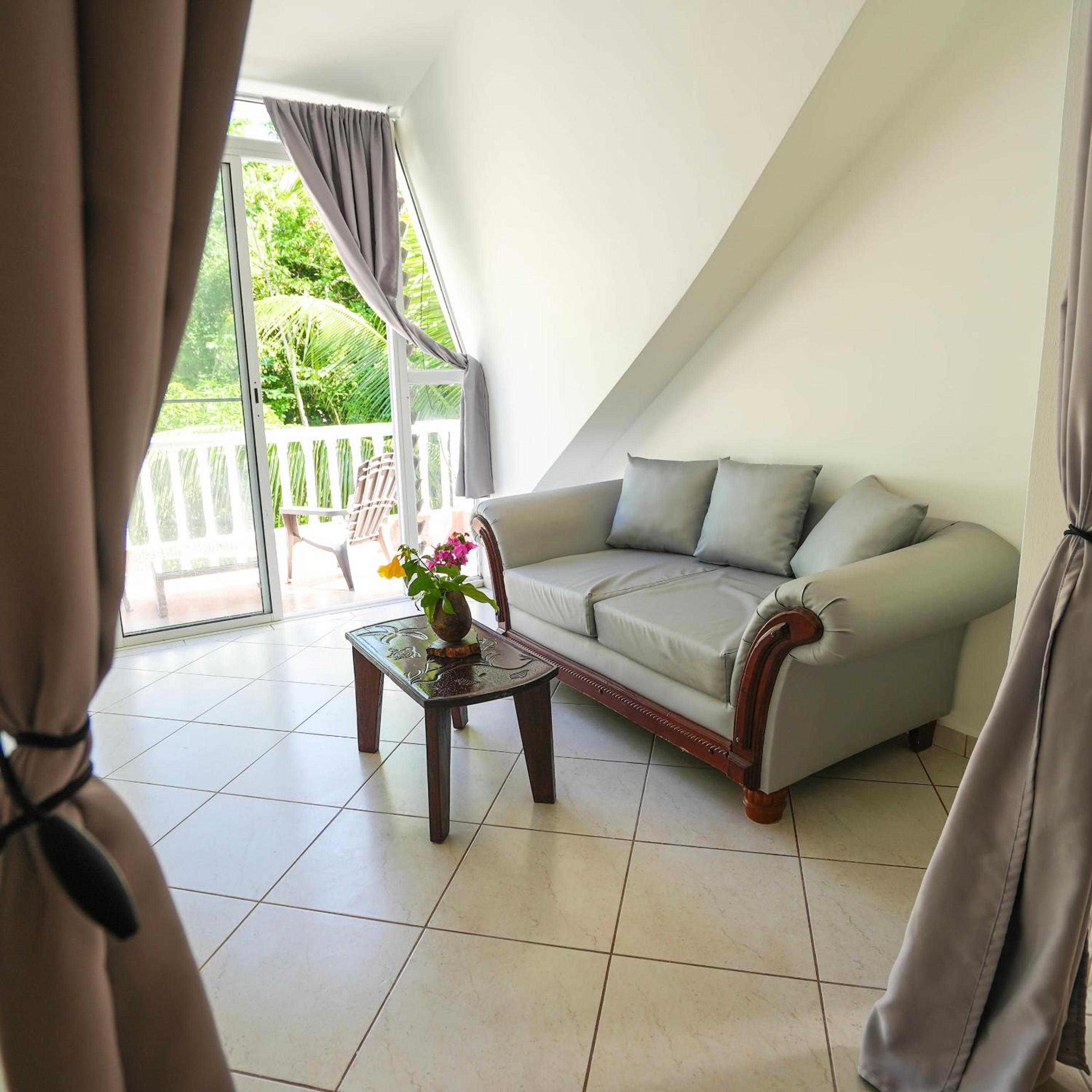 Casa Estrellas Mirabal