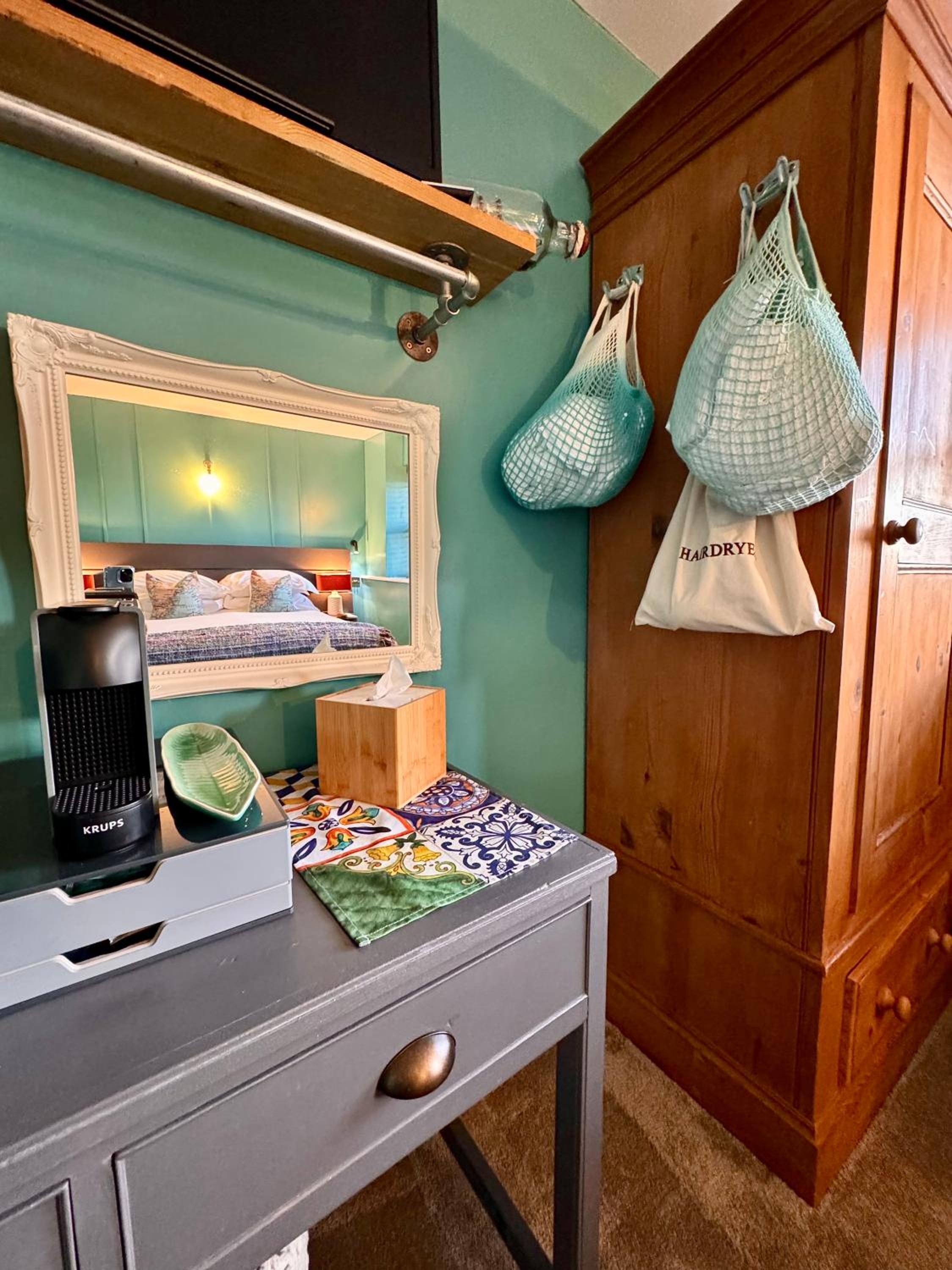 Brightham House - Exclusively for Adults