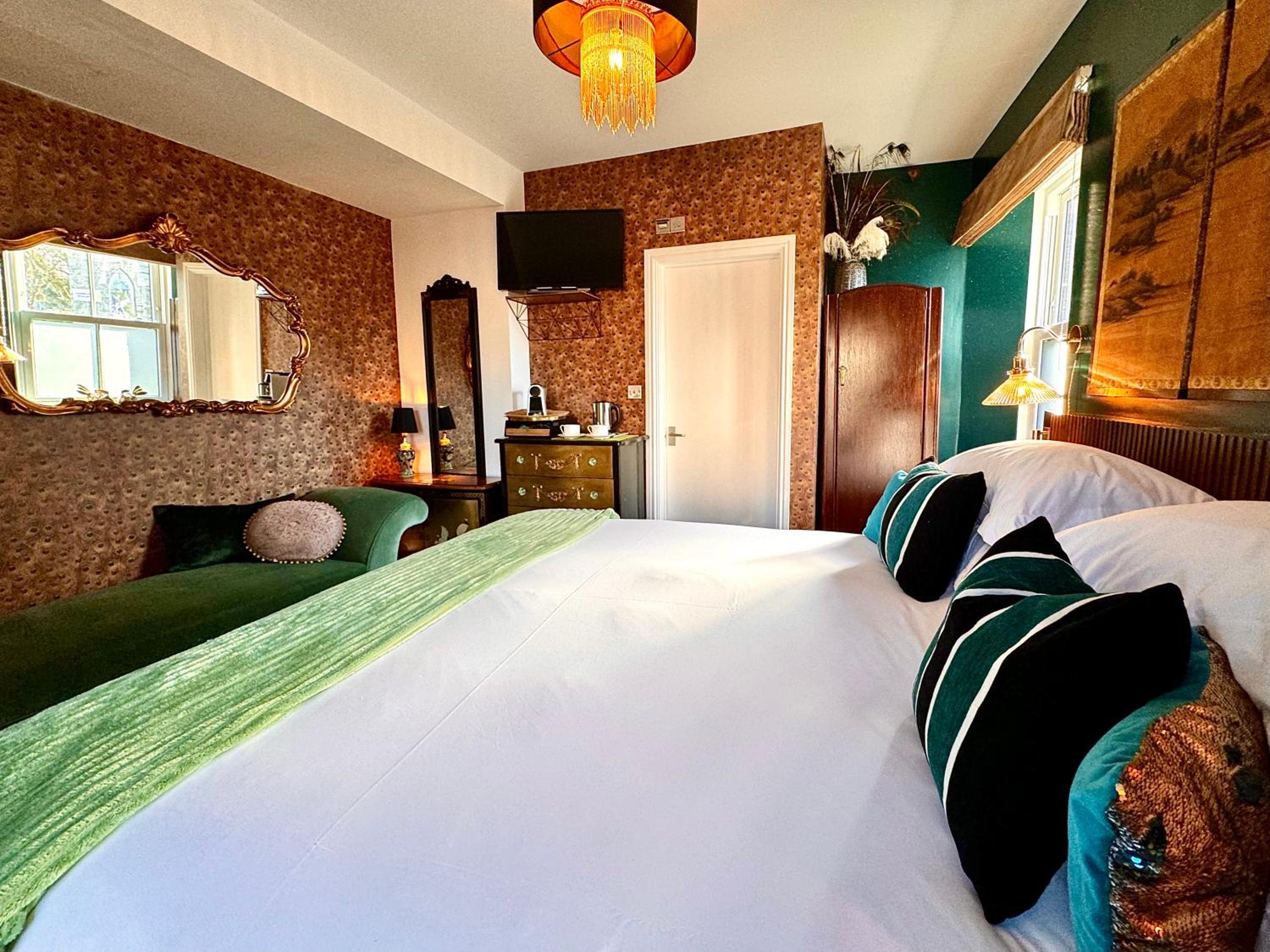 Brightham House - Exclusively for Adults