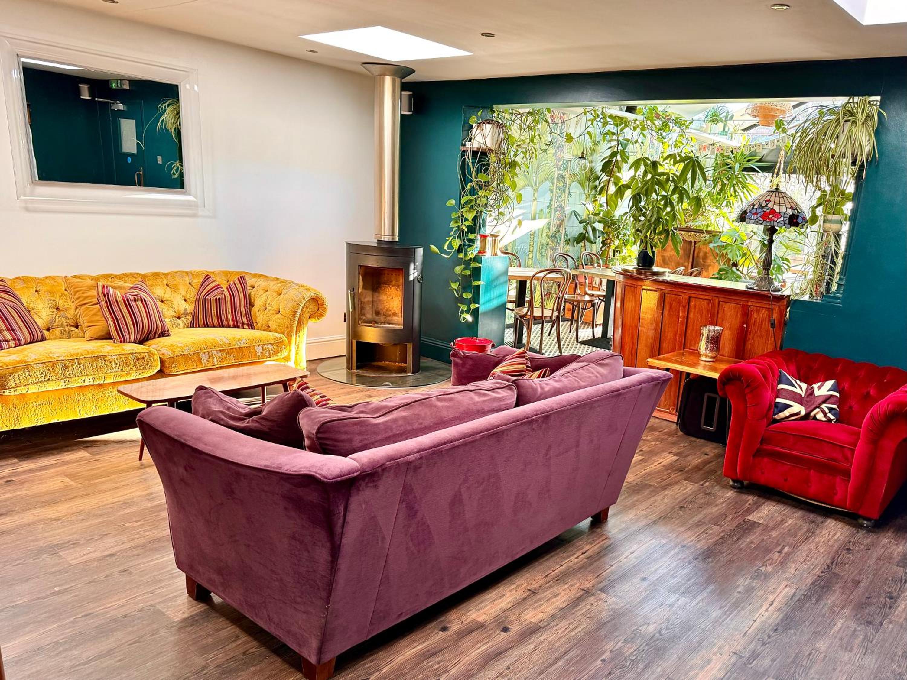 Brightham House - Exclusively for Adults