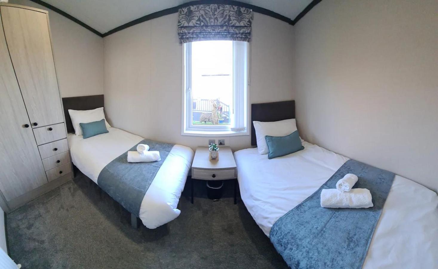 Heather William Luxury Lodge in Woodhall Spa view 4