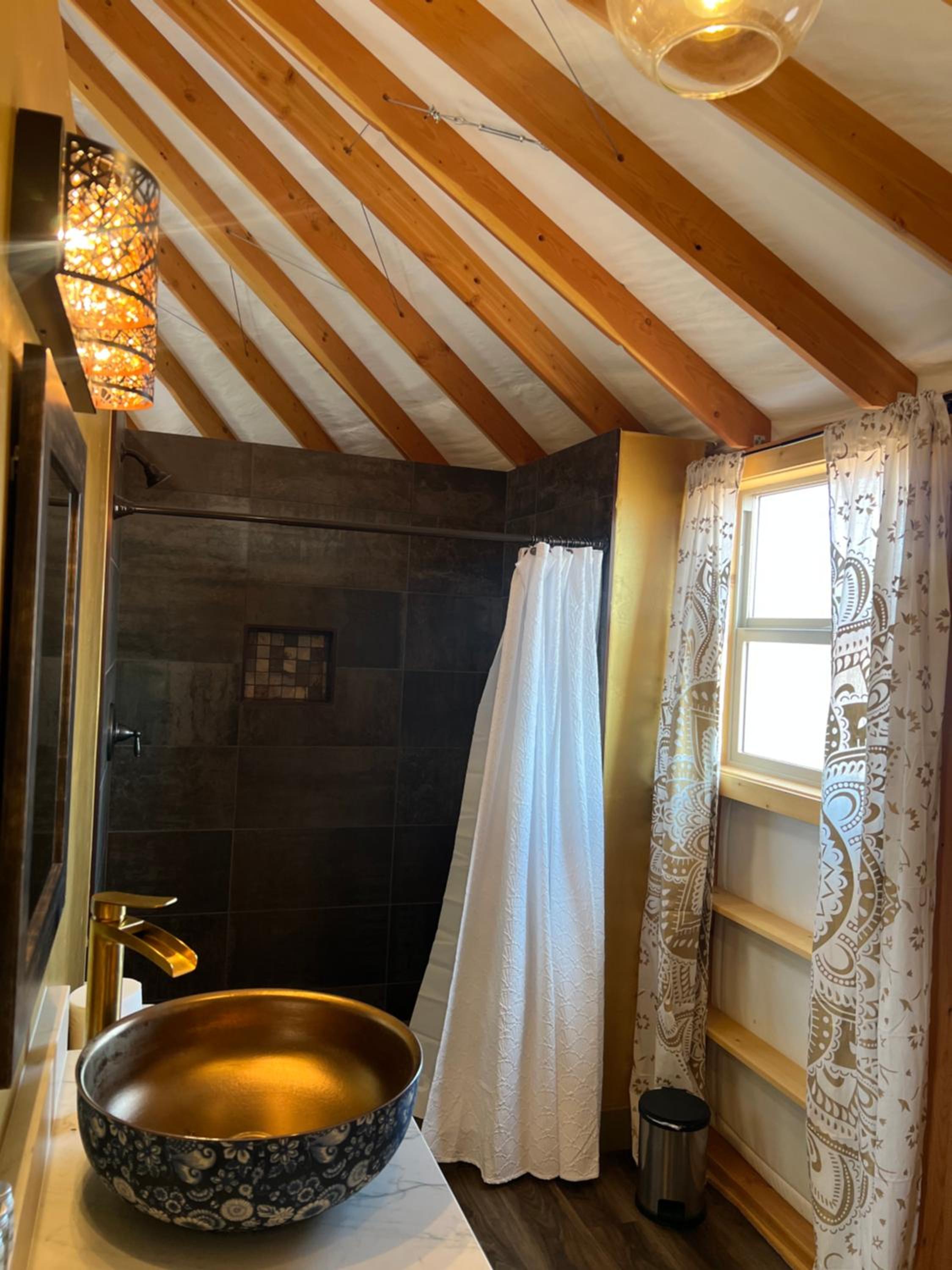 Page Vacations - The Lotus Yurt at Nomad Yurts, Lake Powell - Property Image 3