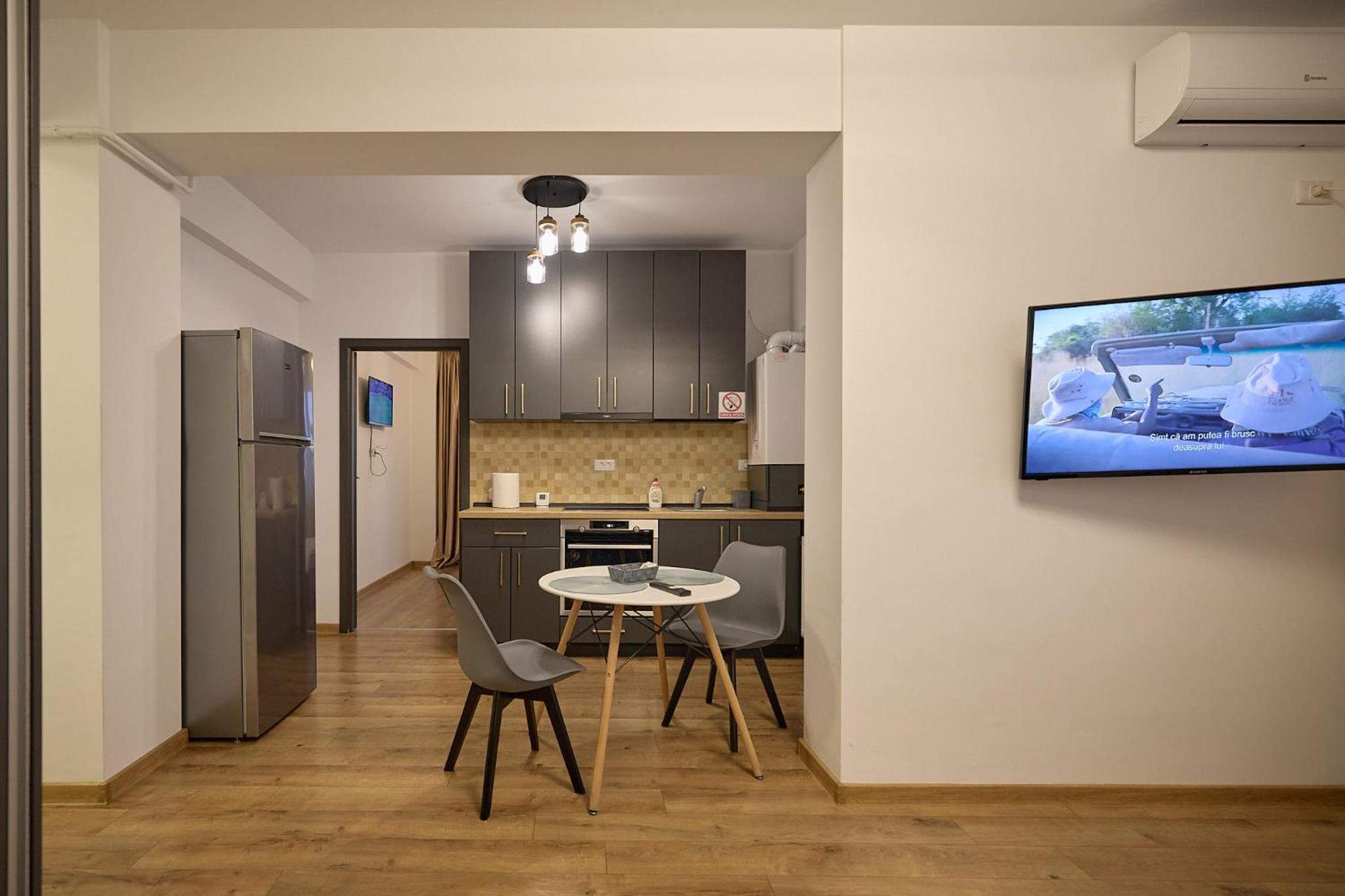 CozyCollection Apartments at Q Residence #2 view 5