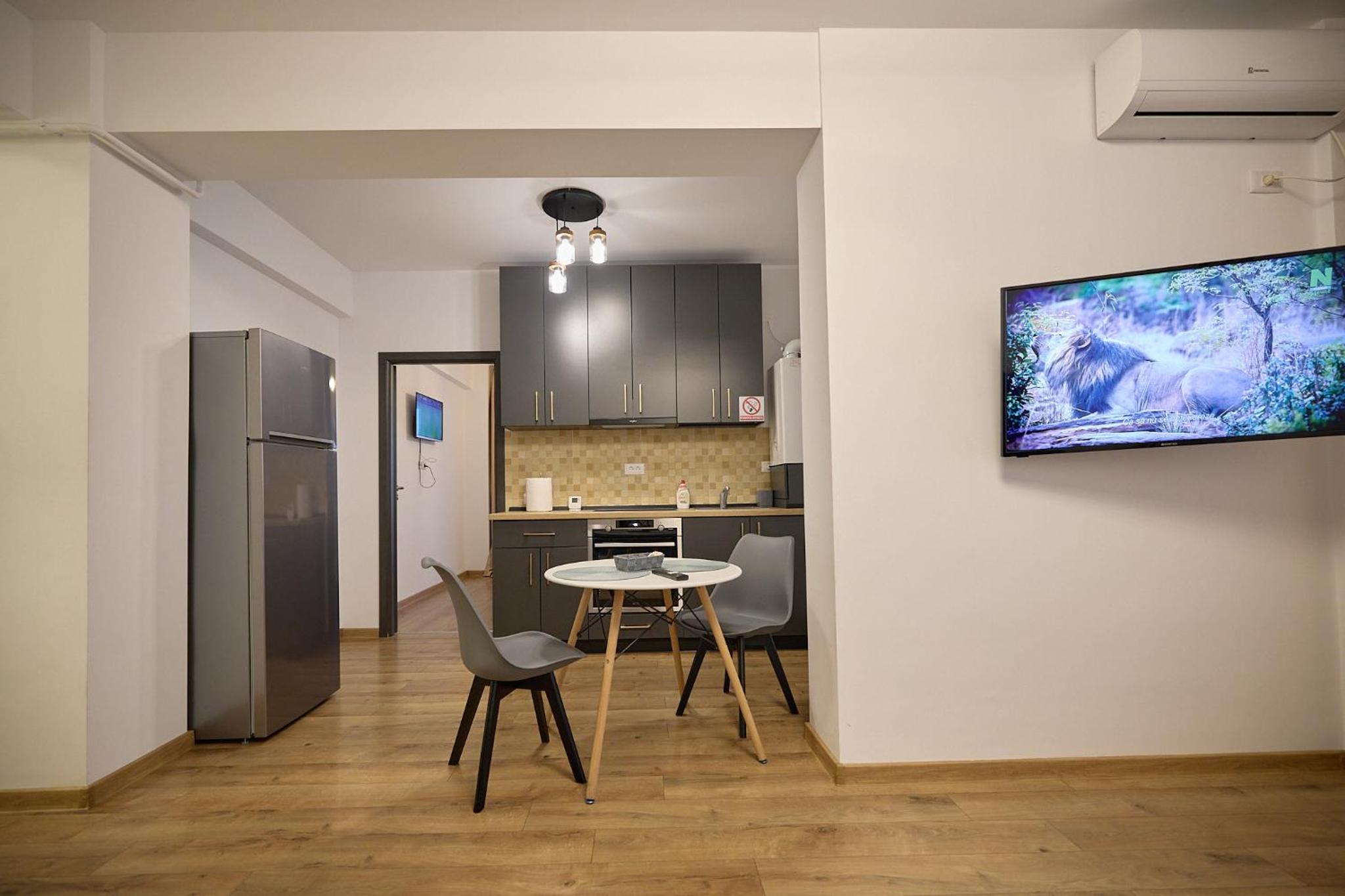 CozyCollection Apartments at Q Residence #2 view 3