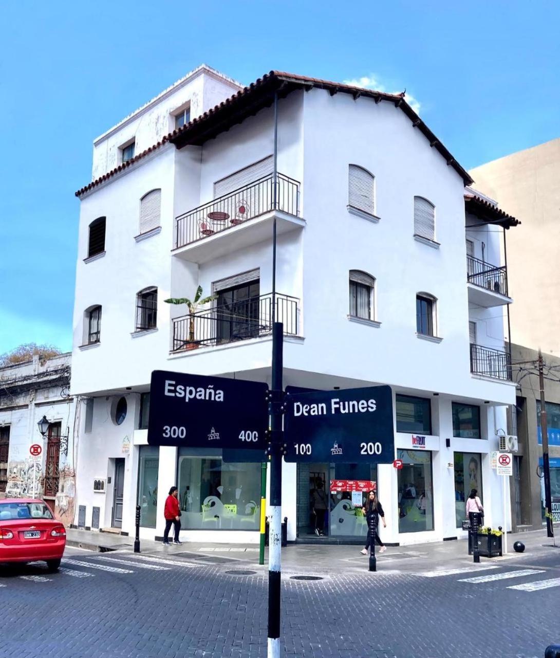 Casco histórico a una cuadra de la plaza principal