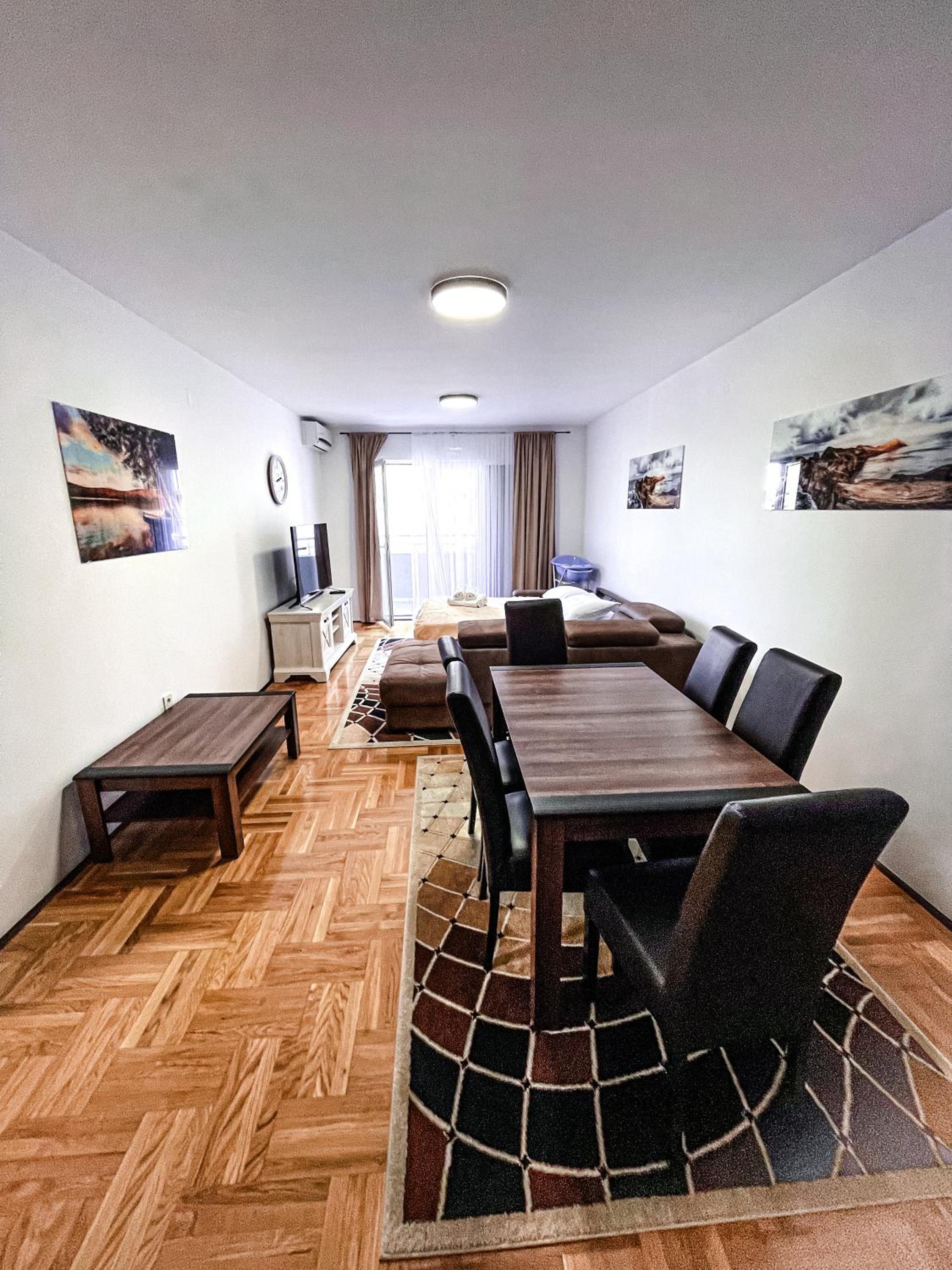 AvR Garden Budva