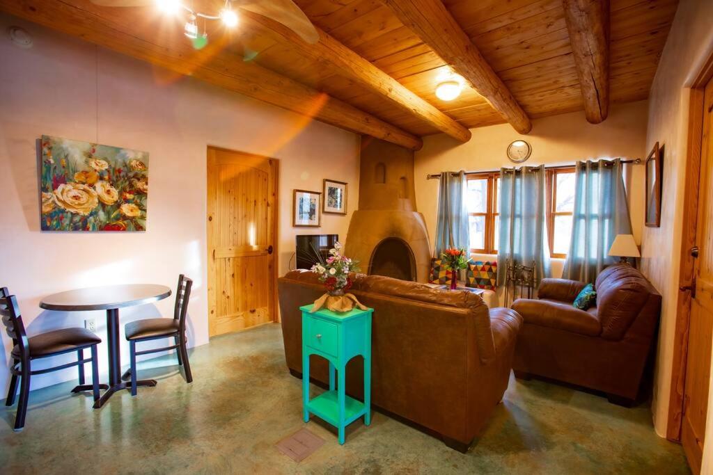 Property In The Heart Of Taos view 2