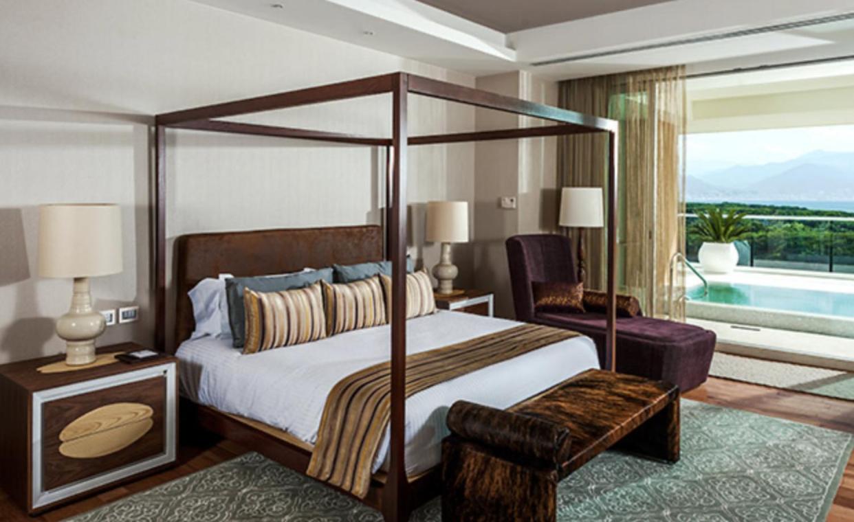 hotel room