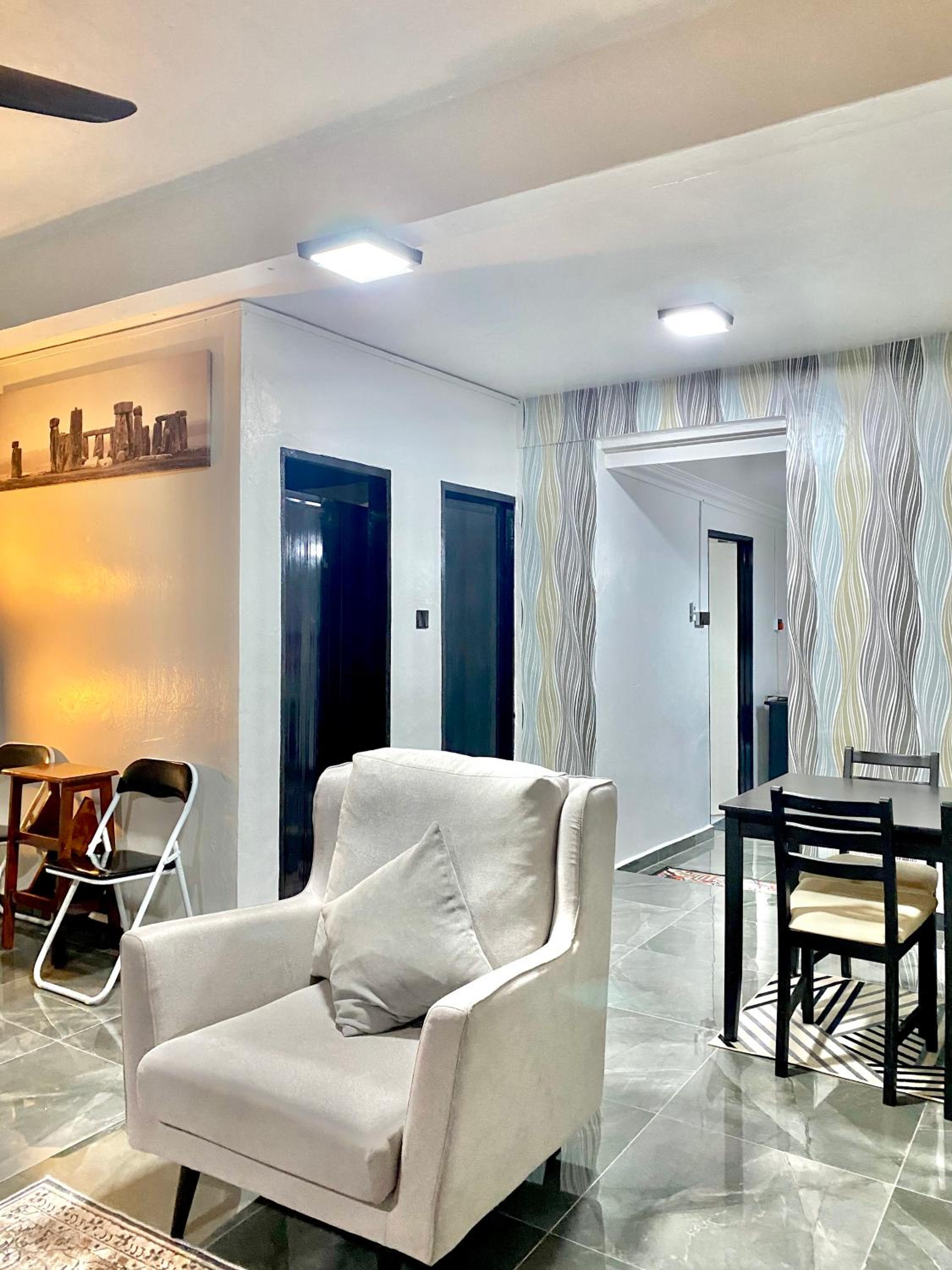 Mama Jijie Moslim Homestay BBU
