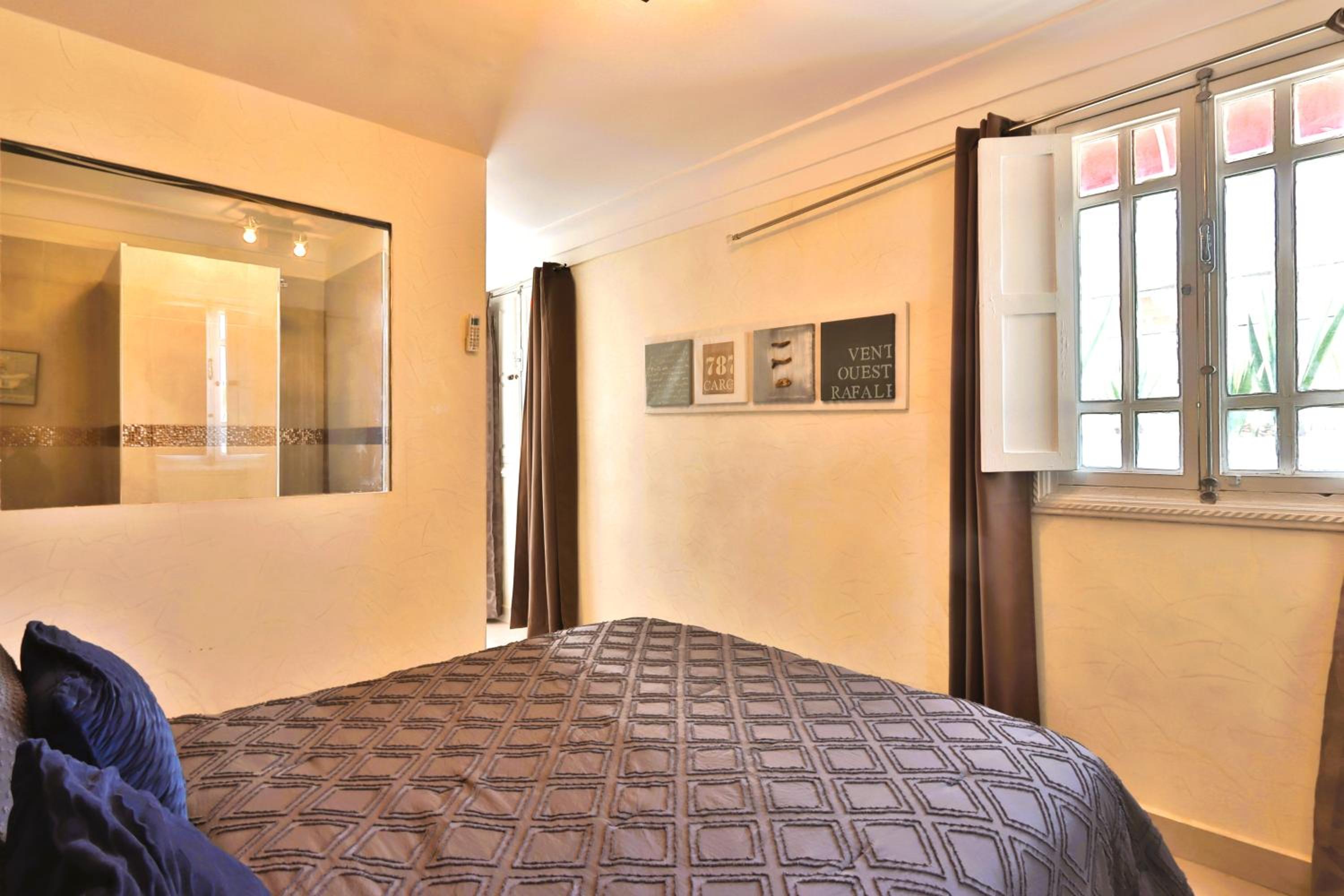 Photo 76