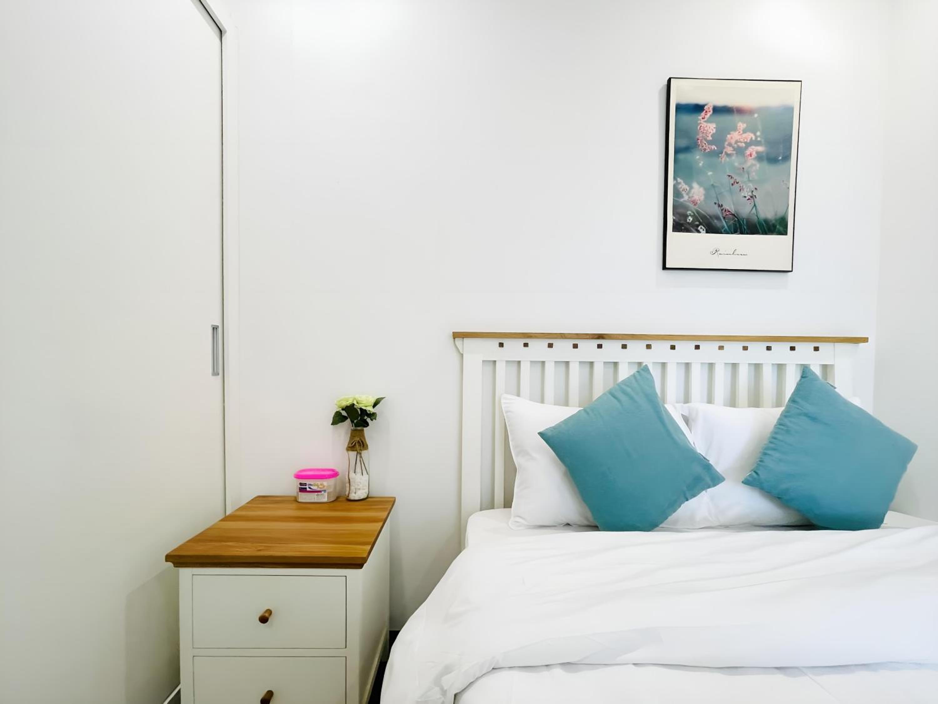 2BR Vinhomes Skylake Pham Hung Near Keangnam