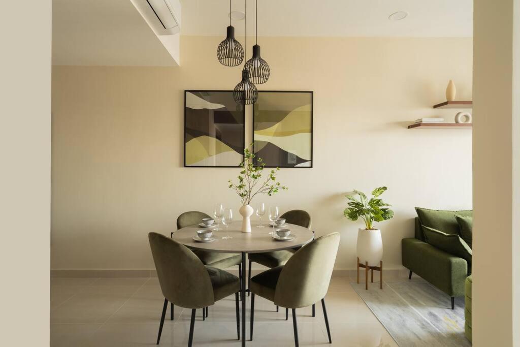 Saigon Staycation, 2Brs+1Wc, D1, View Bitexco