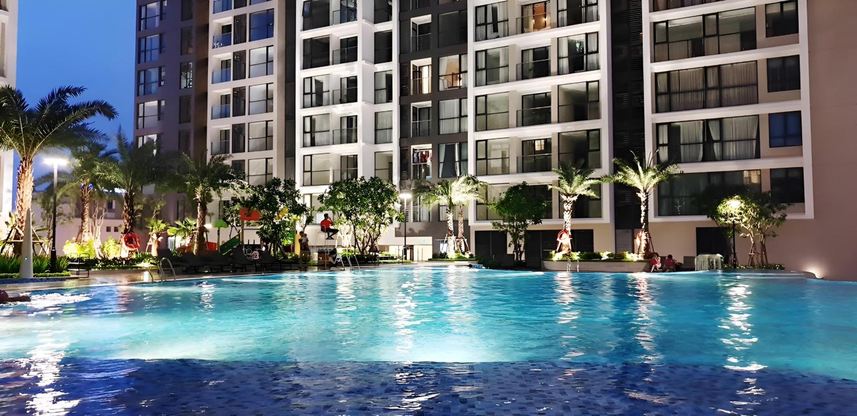 2BR Vinhomes Skylake Pham Hung Near Keangnam