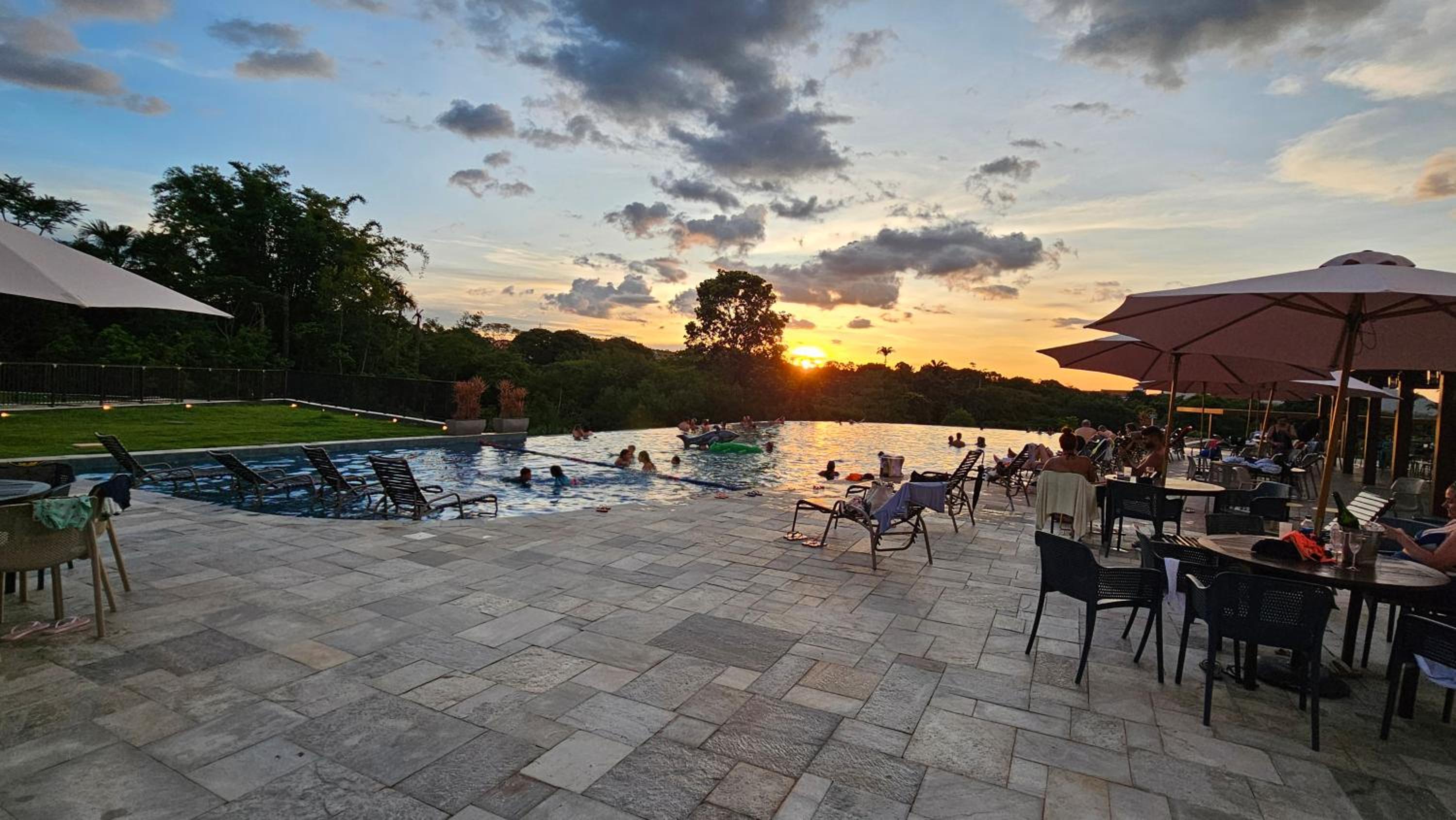 Resort QSB - Um novo padrão de conforto e lazer no coração da cidade