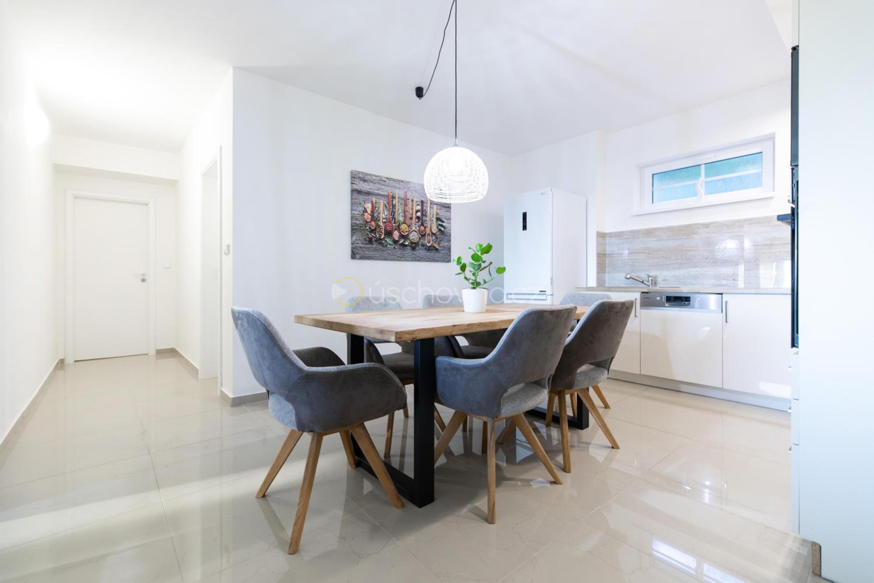 Airport Luxury Apartment & Spa Prague