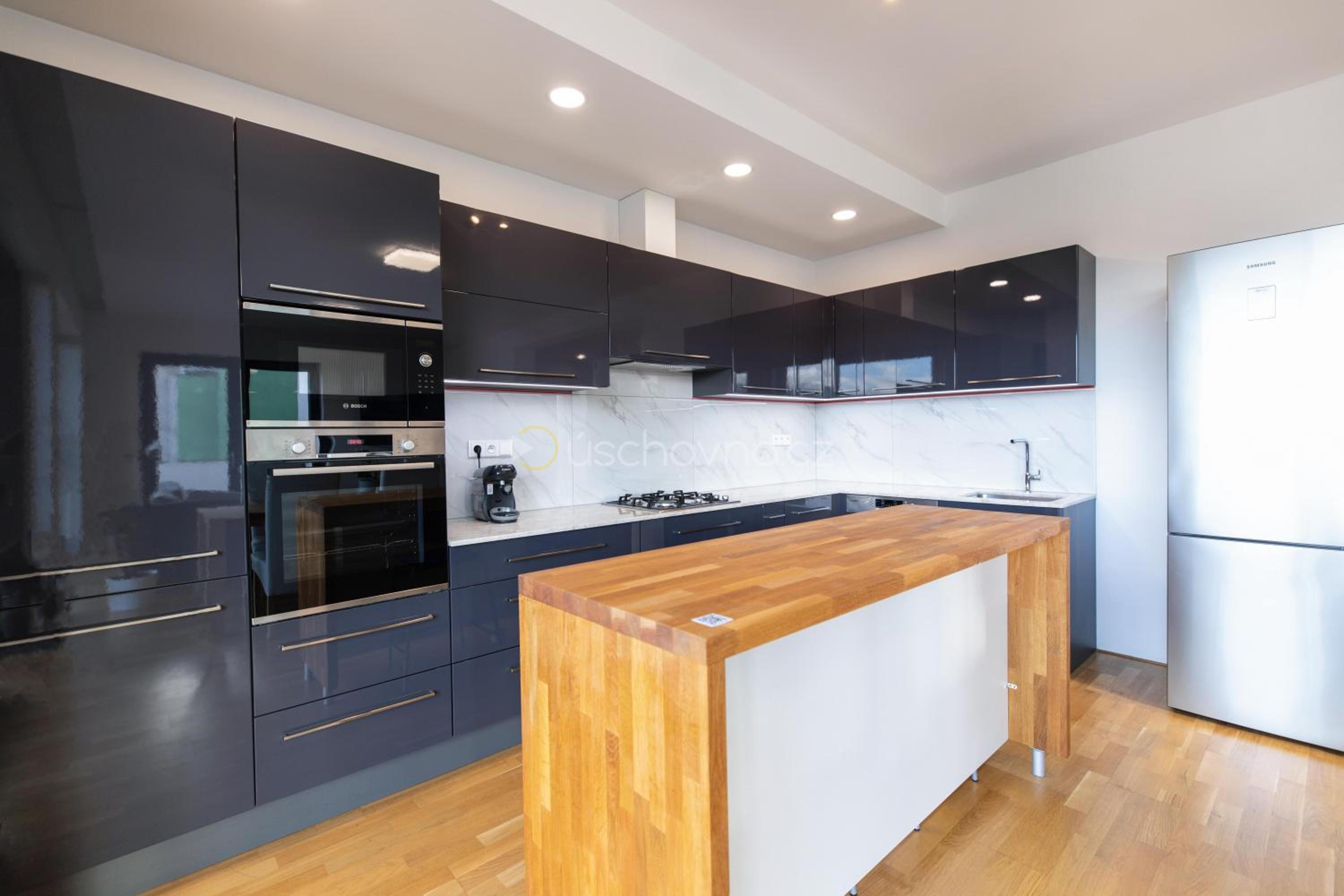 Airport Luxury Apartment & Spa Prague