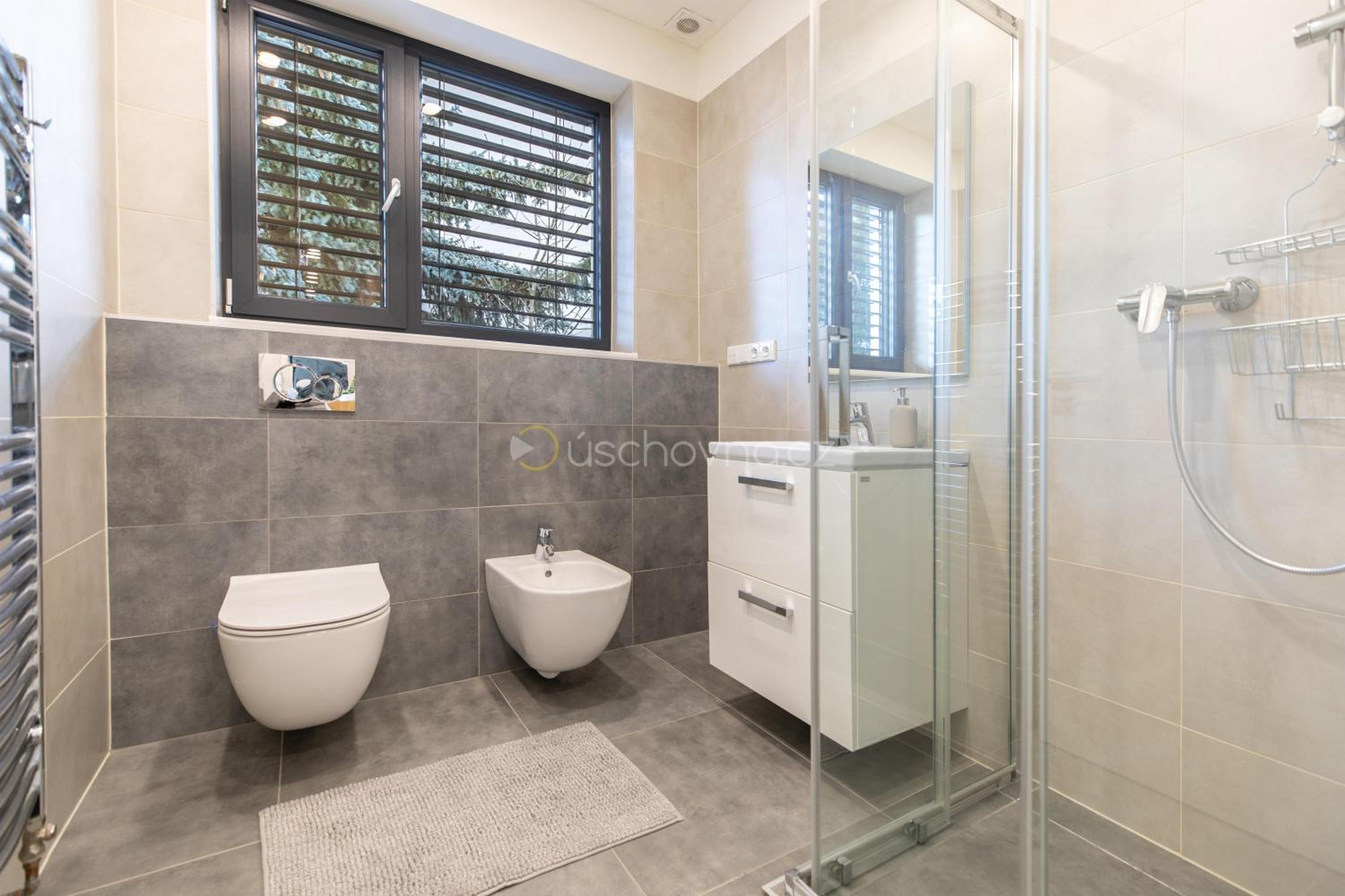 Airport Luxury Apartment & Spa Prague