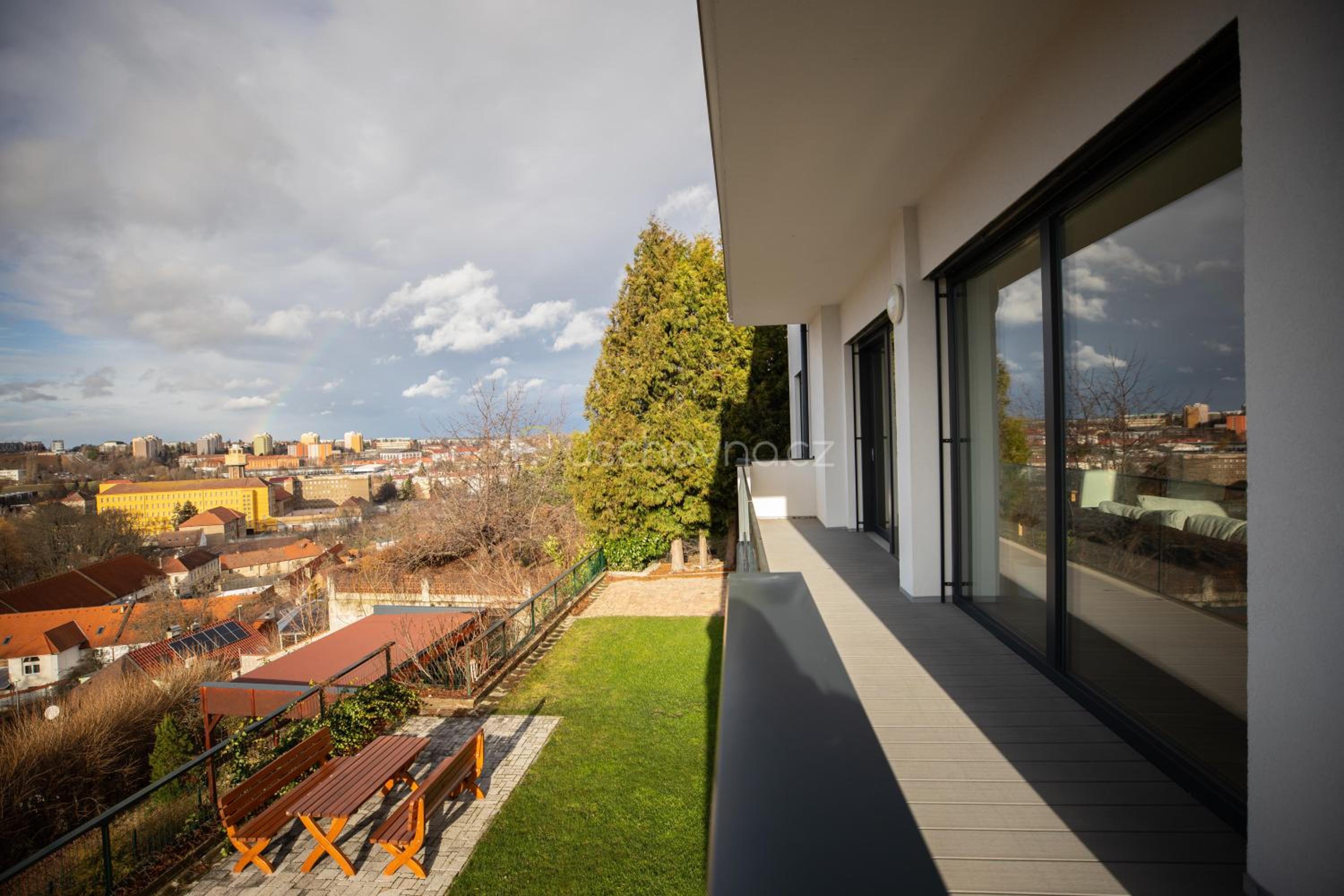 Airport Luxury Apartment & Spa Prague