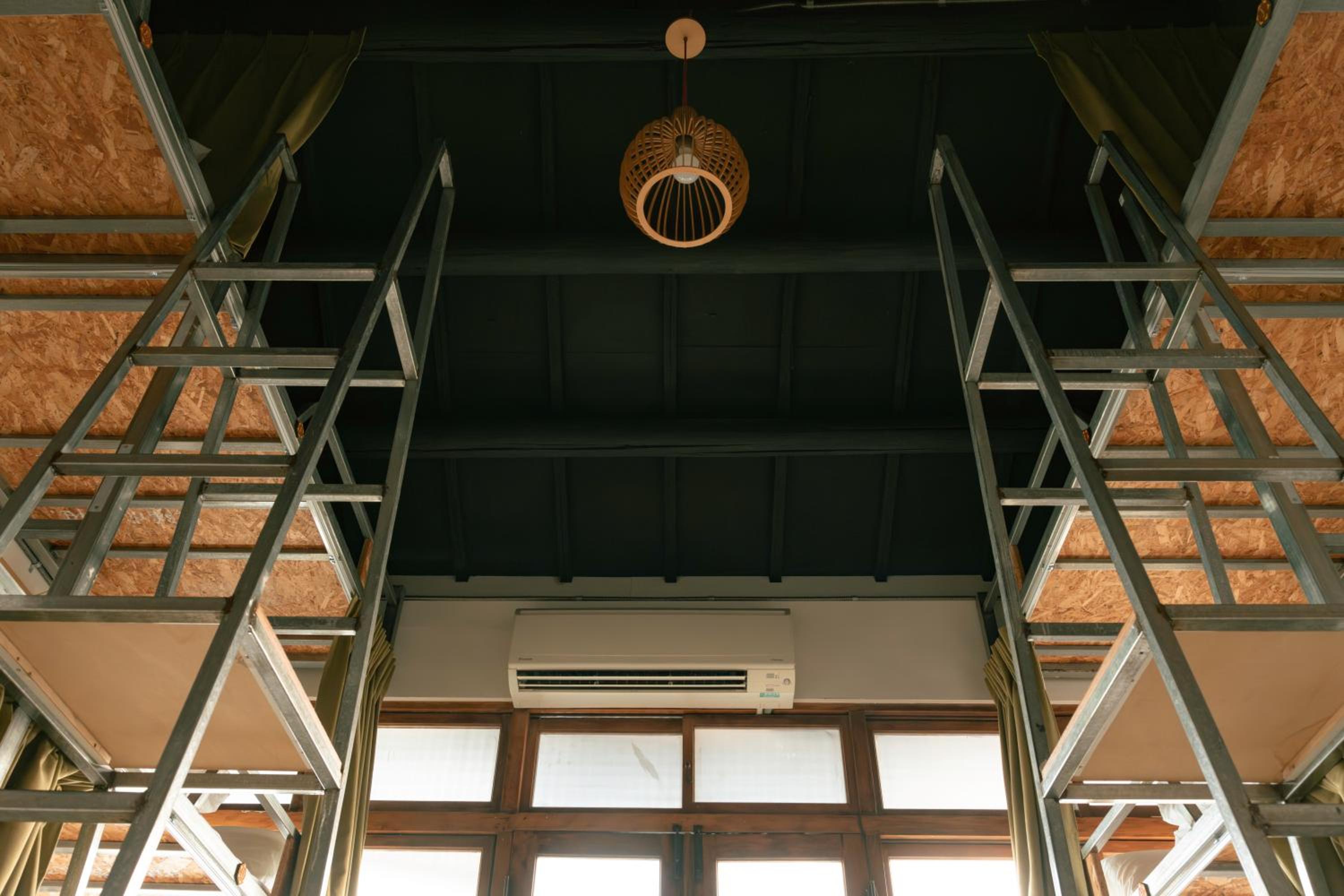 365.Hostel