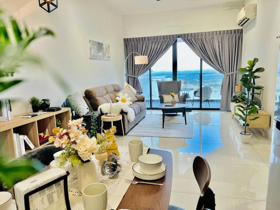 Country Garden Danga Bay BY R9 Homestay