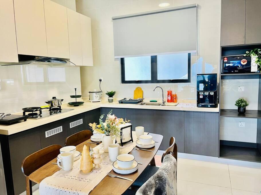 Country Garden Danga Bay BY R9 Homestay