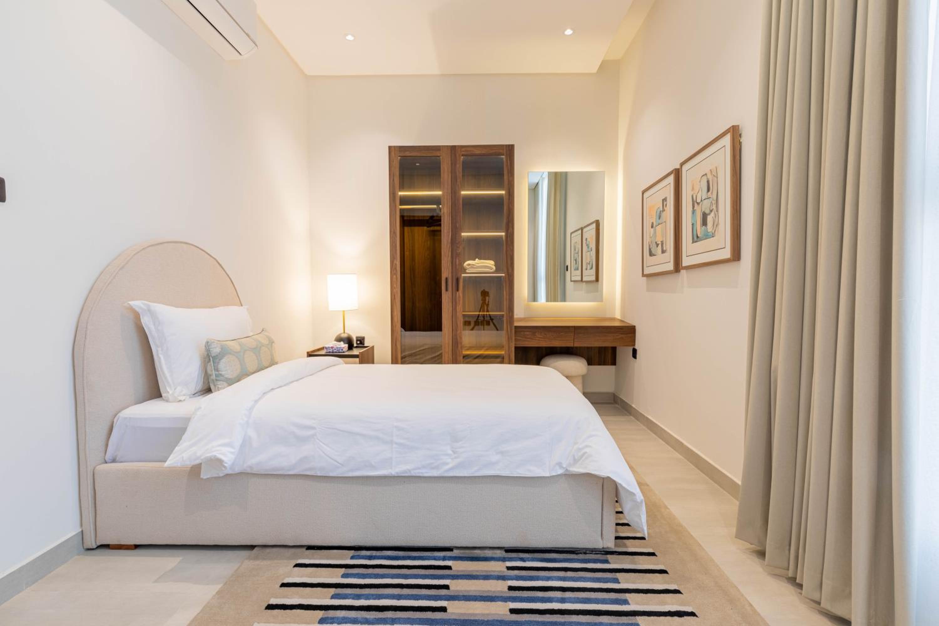 Amber Hospitality - Al Nafel