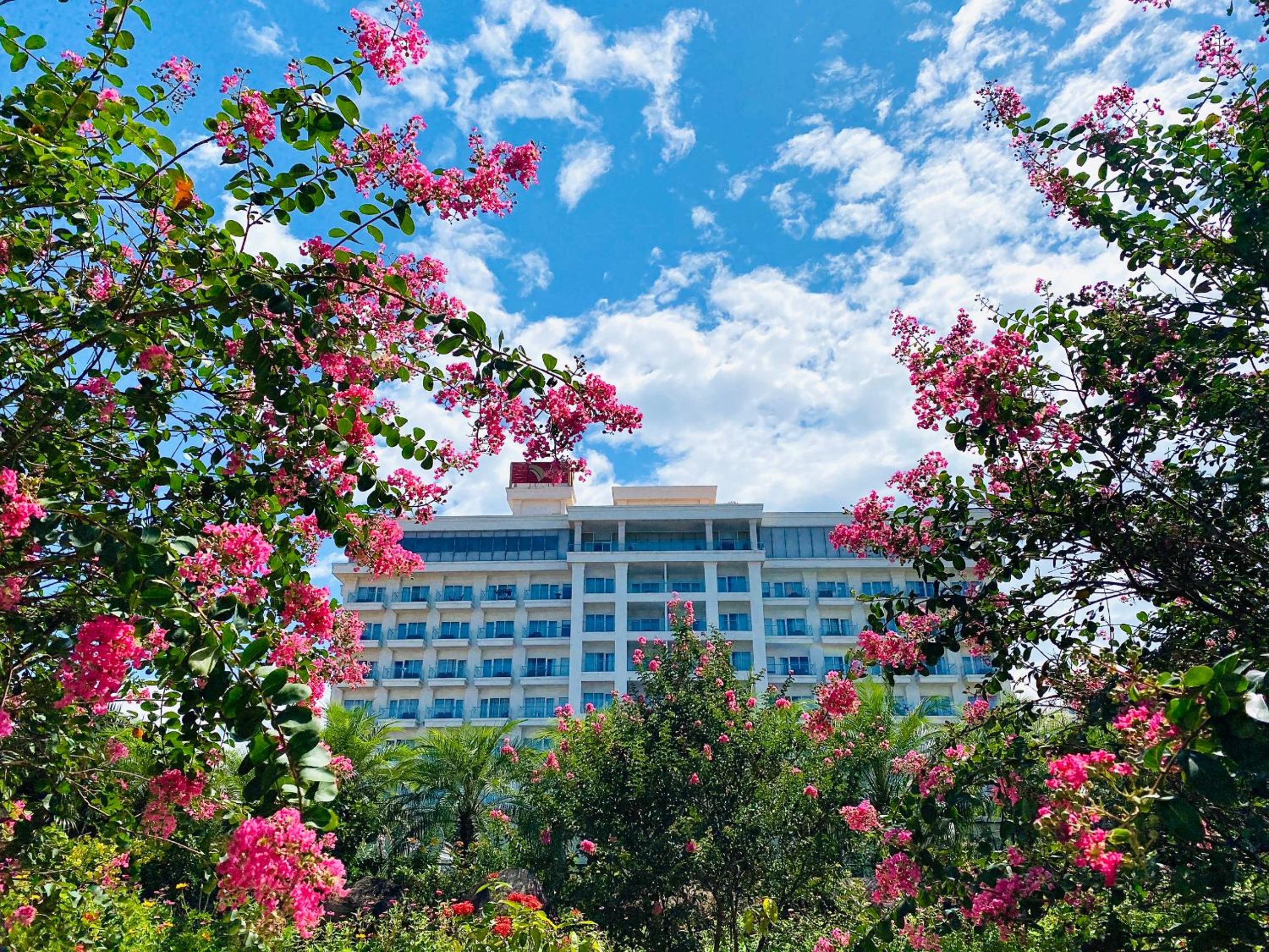 Gold Coast Hotel Resort & Spa