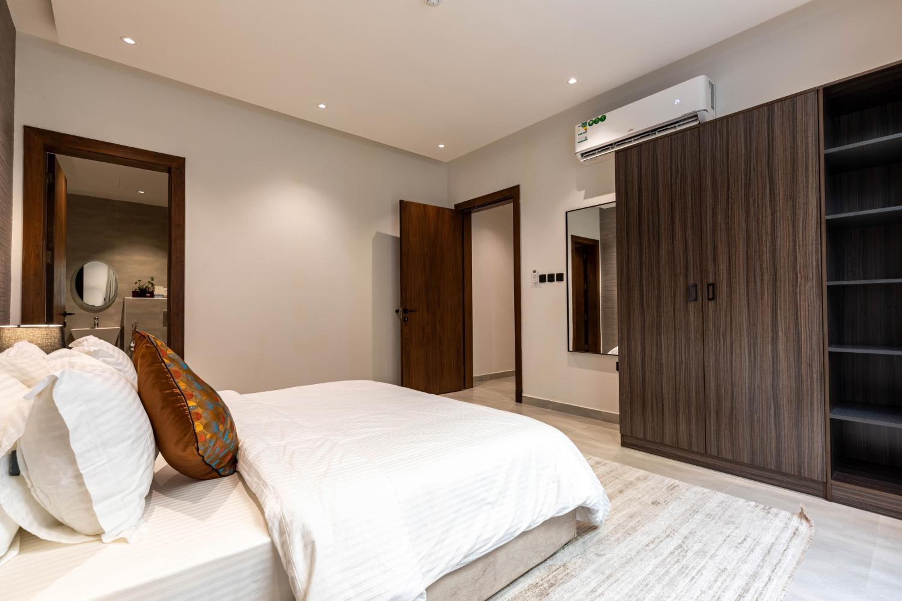 Amber Hospitality - Al Nafel