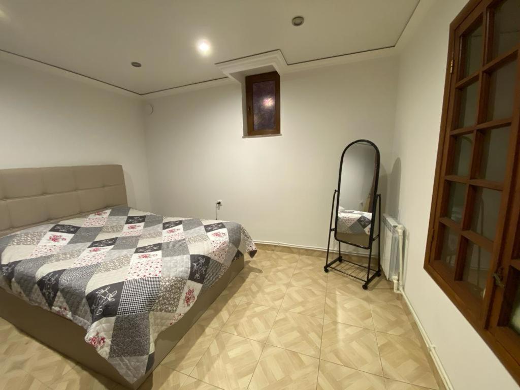 Proshyan 34 House