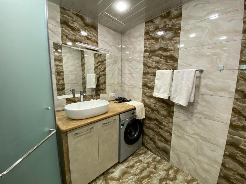 Proshyan 34 House