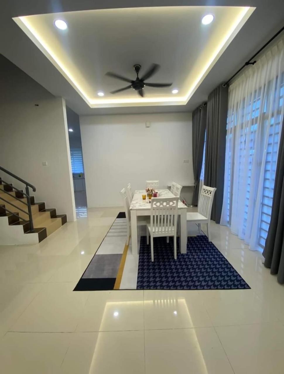 Wan D'Zahra Homestay photo 6