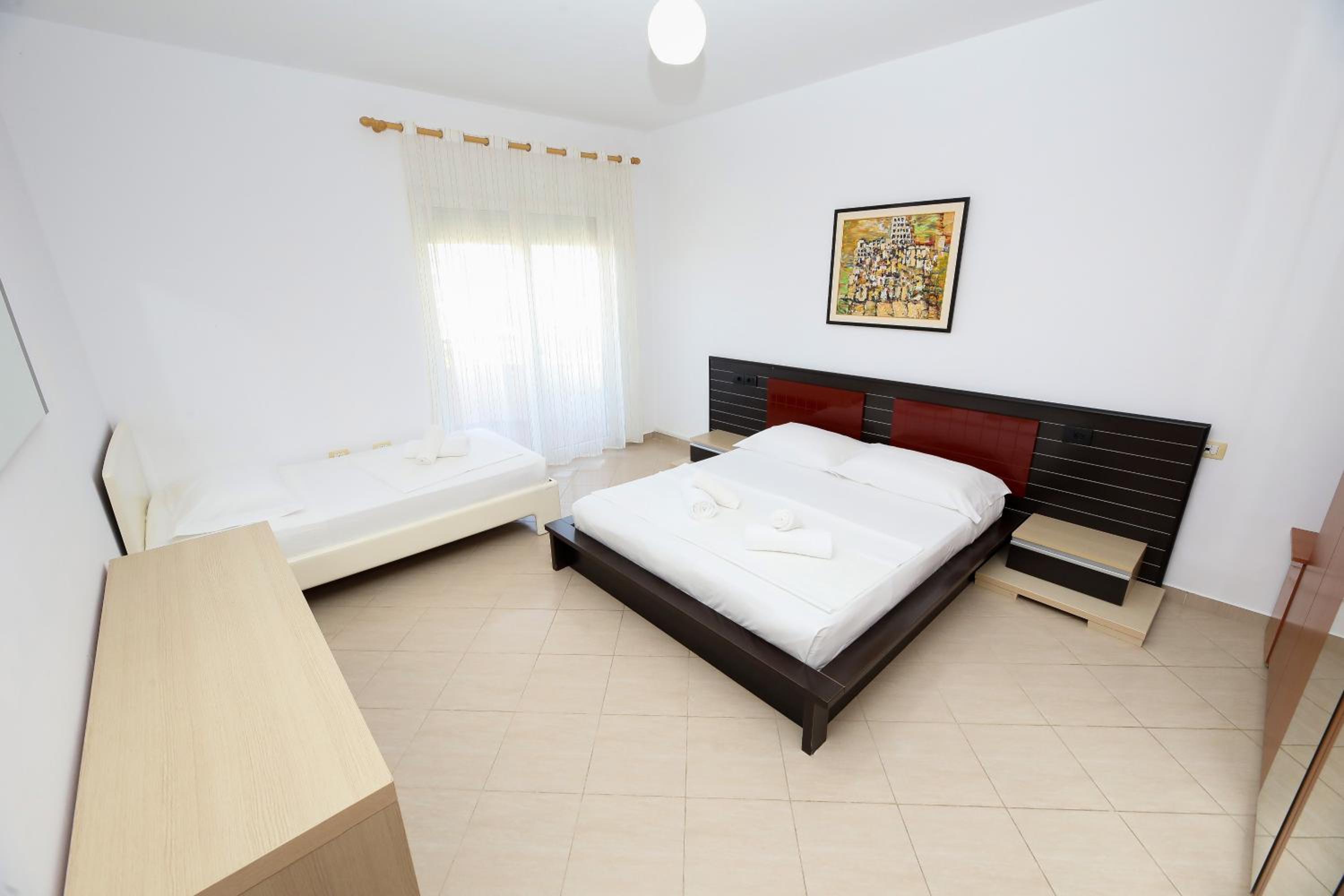 Jimi Apartments 2