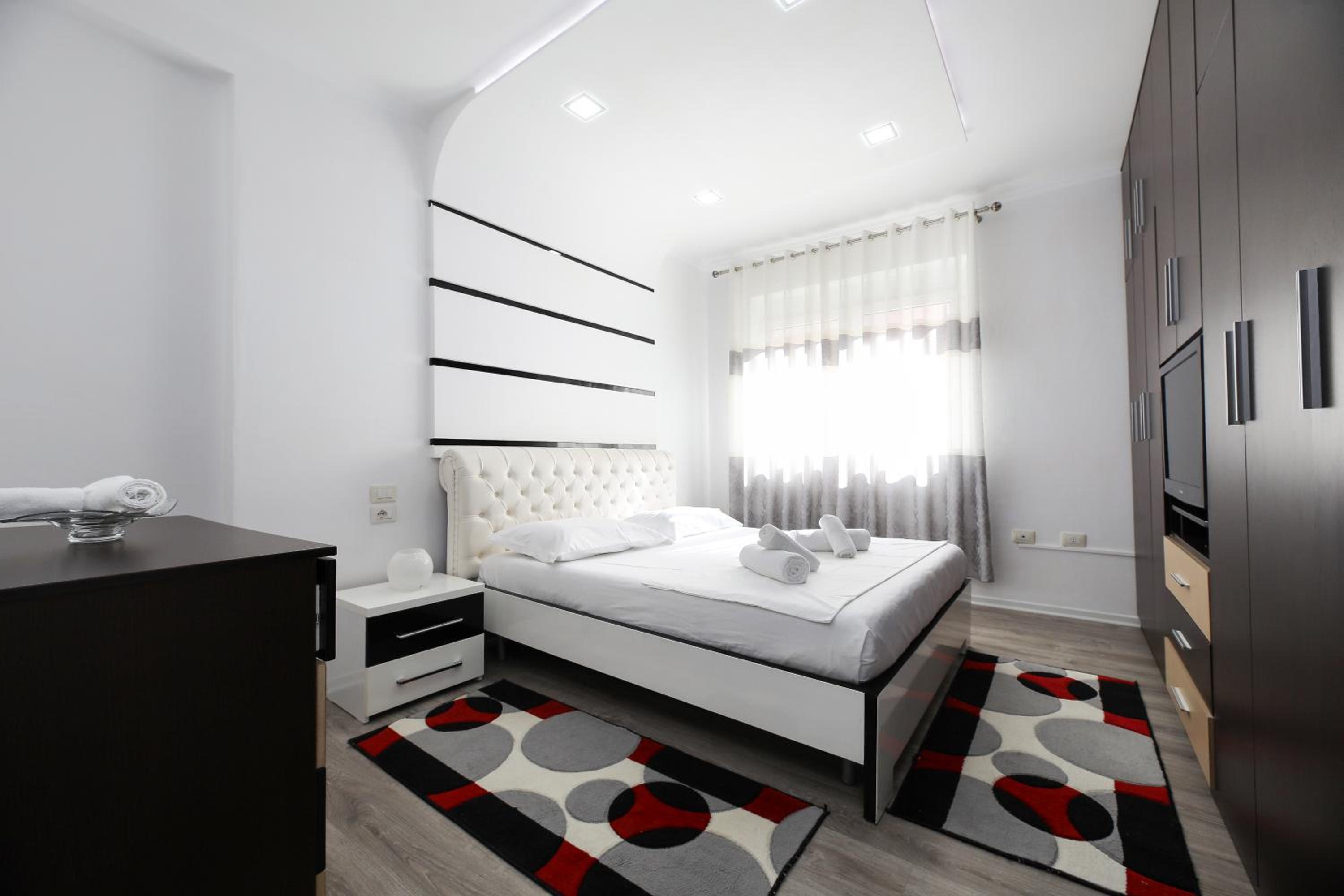 Jimi Apartments 2