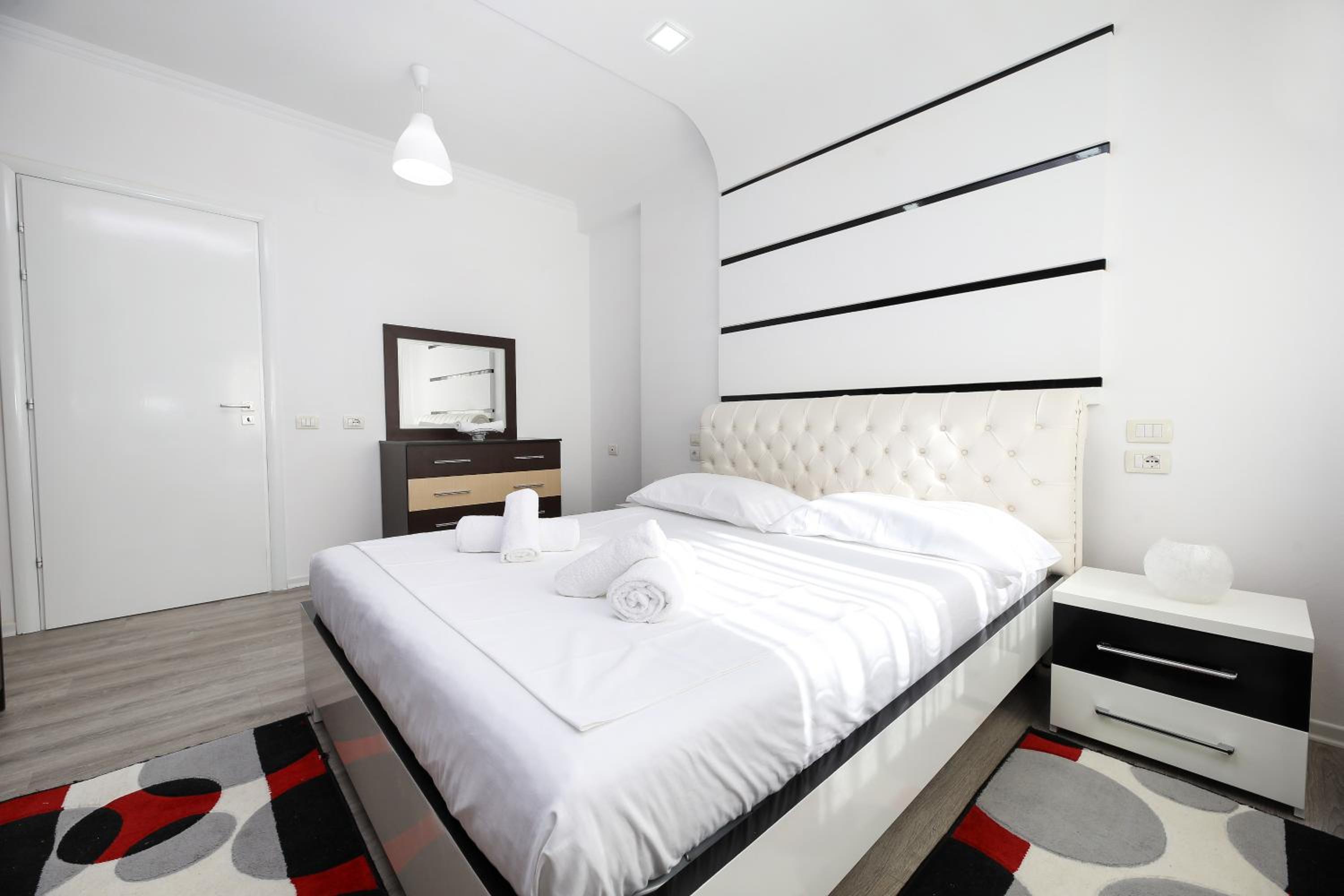 Jimi Apartments 2