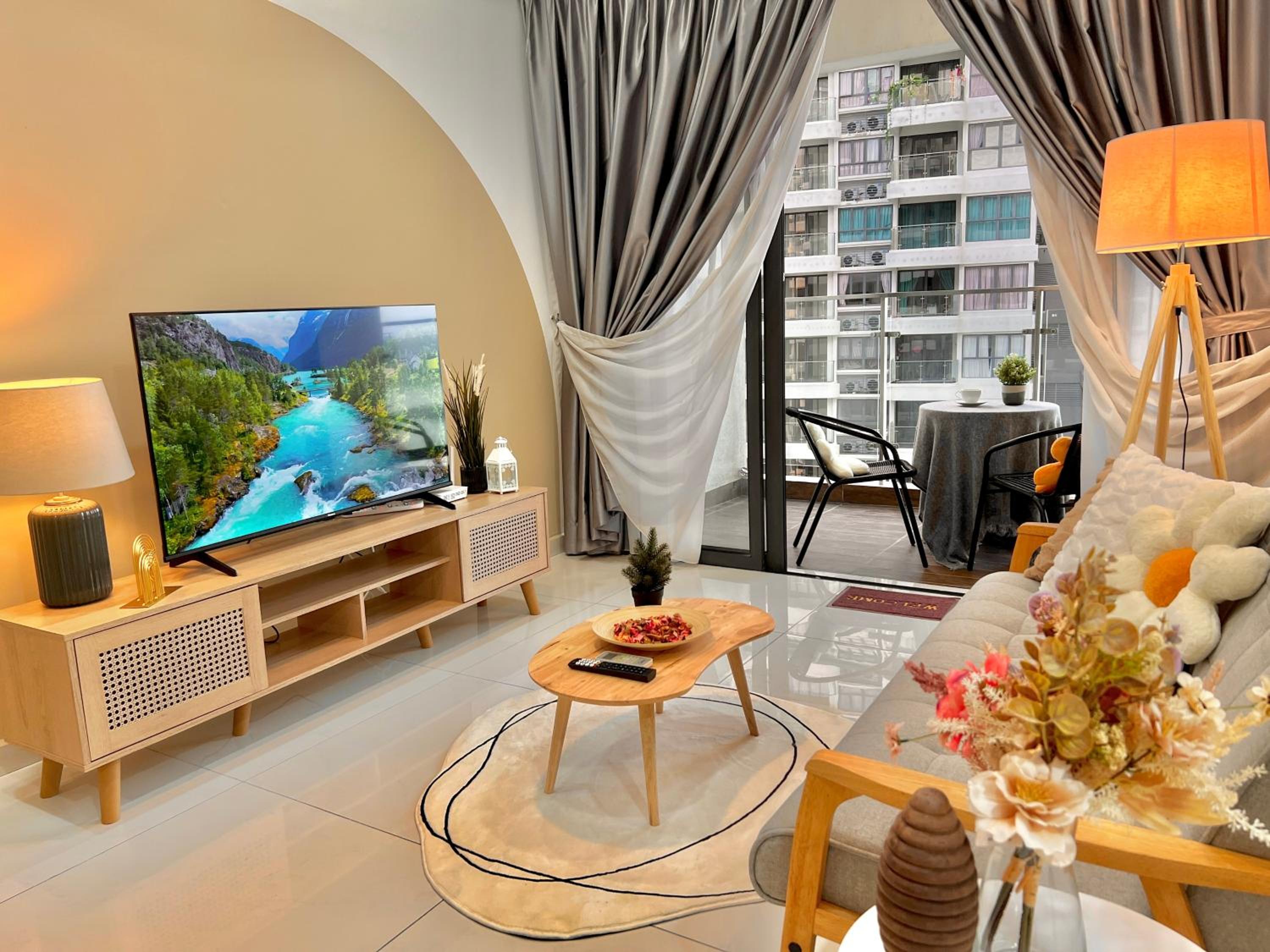 Country Garden Danga Bay BY R9 Homestay