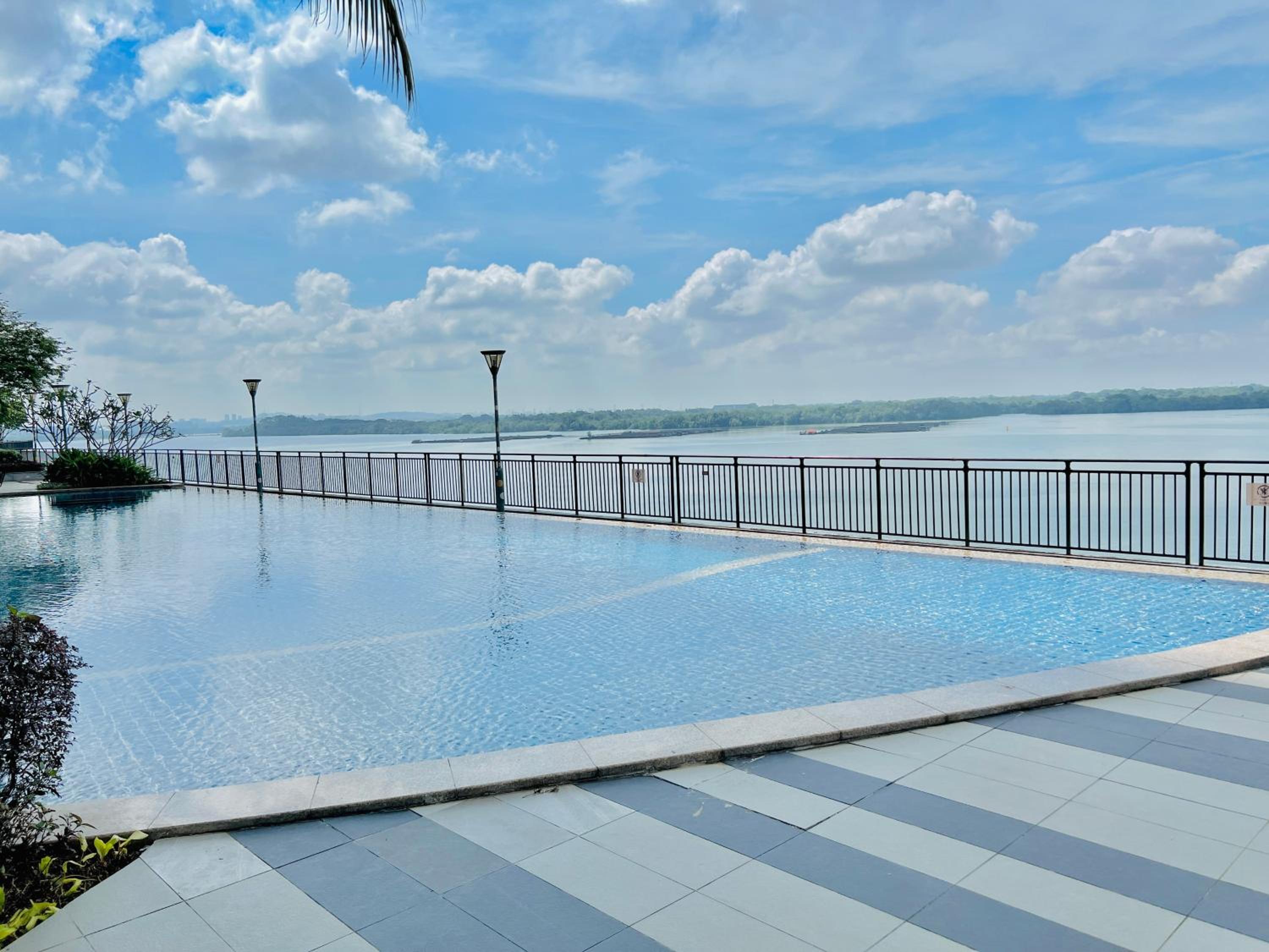 Country Garden Danga Bay BY R9 Homestay