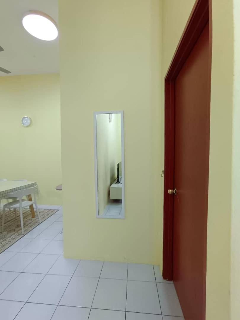 KhaAfi Homestay Seri Iskandar